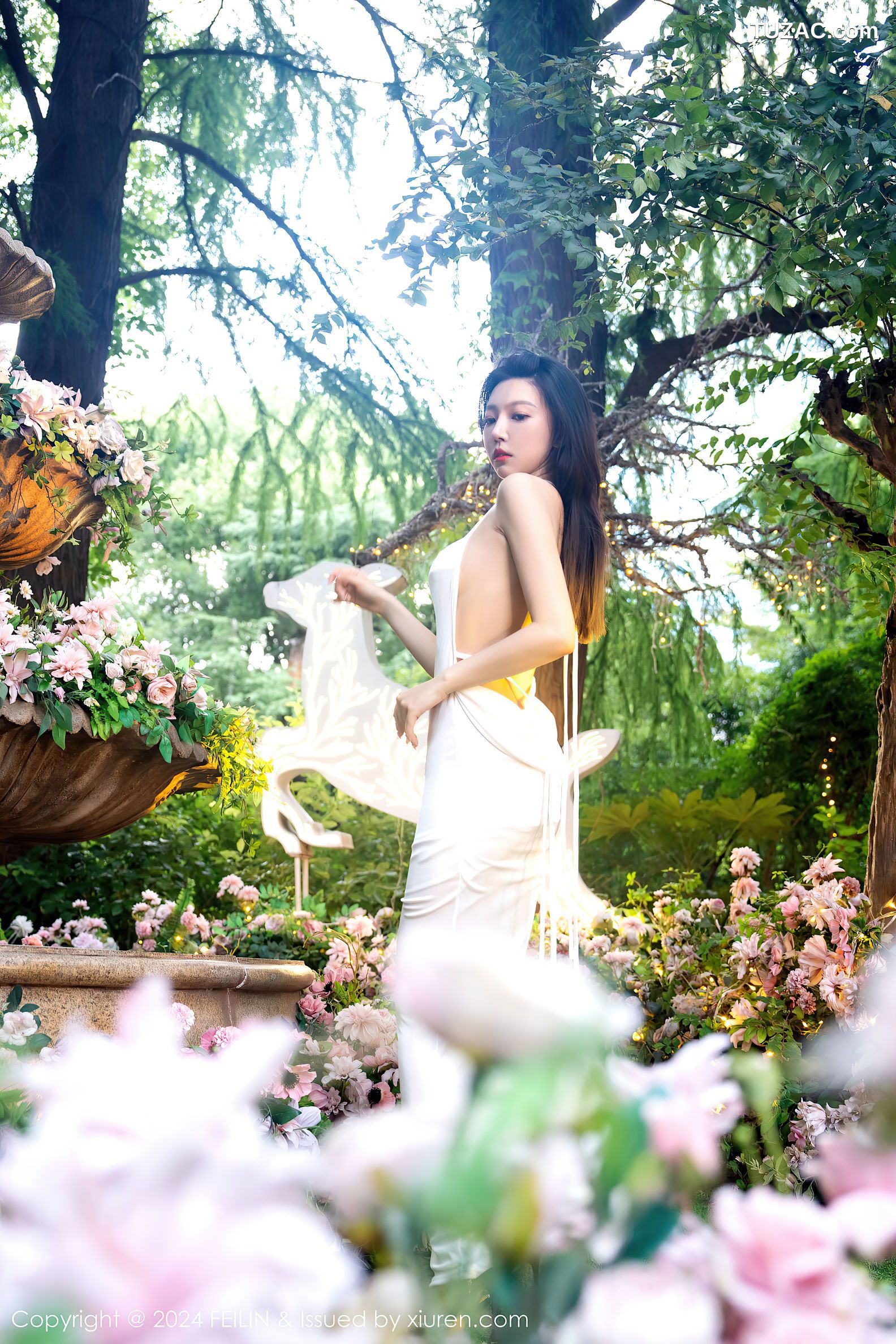 FeiLin嗲囡囡-472-冯木木LRIS-白色连衣长裙灰色内衣-2024.01.08