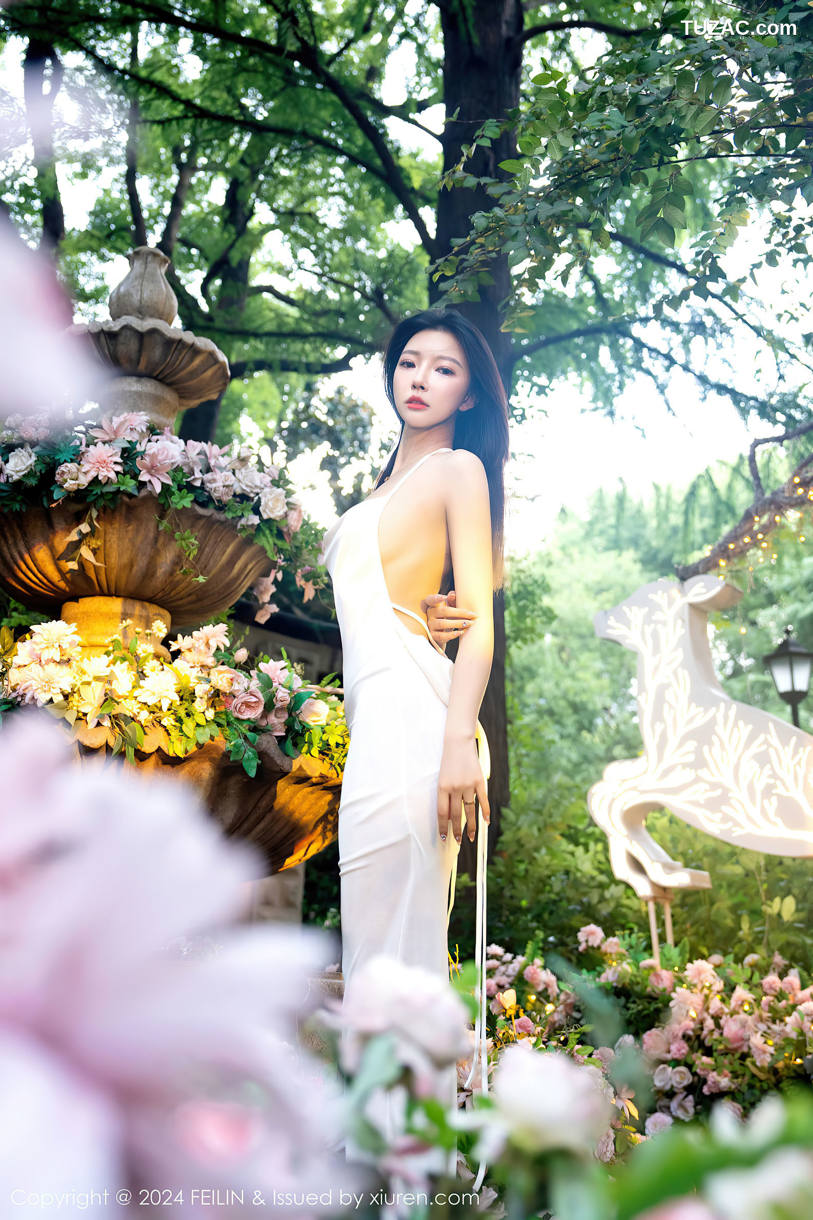 FeiLin嗲囡囡-472-冯木木LRIS-白色连衣长裙灰色内衣-2024.01.08