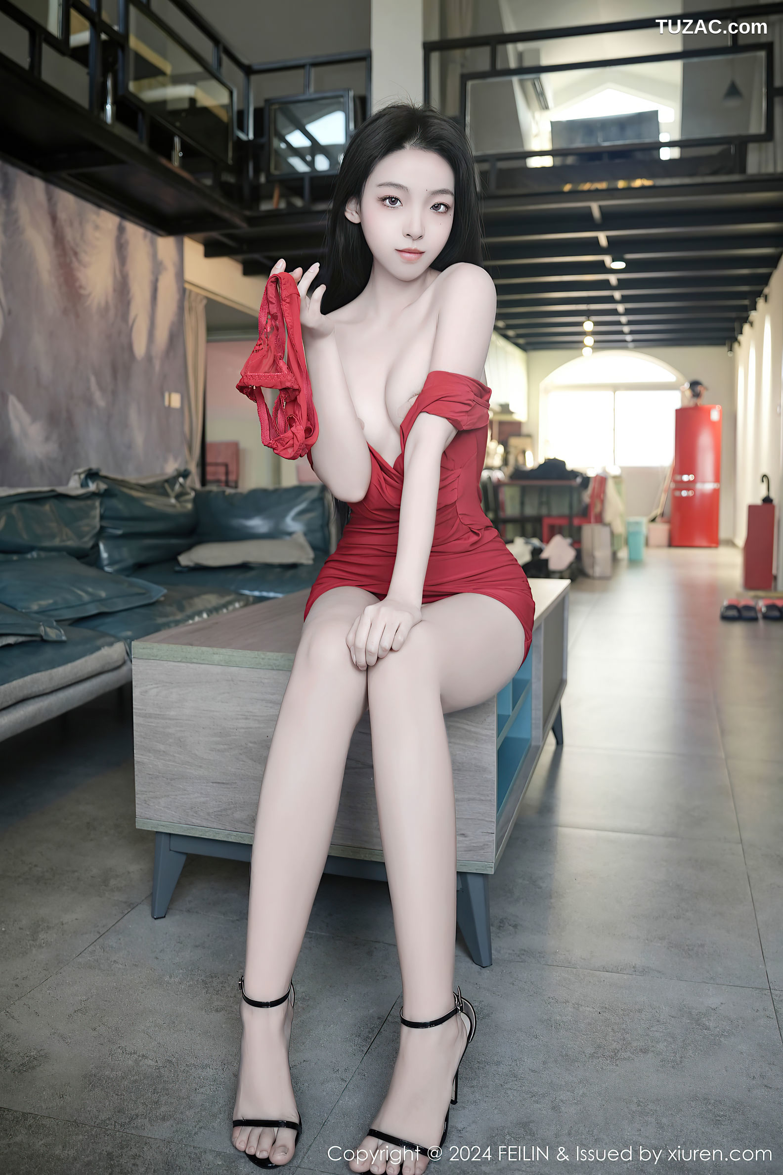 FeiLin嗲囡囡-496-芝樱-厂房场景红色连衣短裙爆乳-2024.12.30