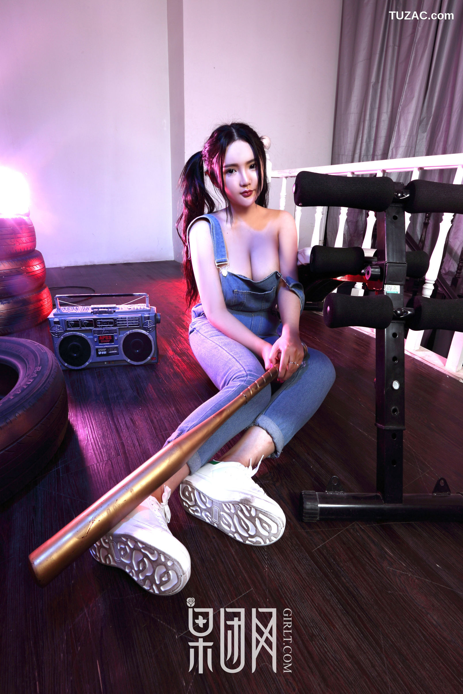 GIRLT果团网-003-Kitty梓熙-真豪乳-浴室湿身激凸