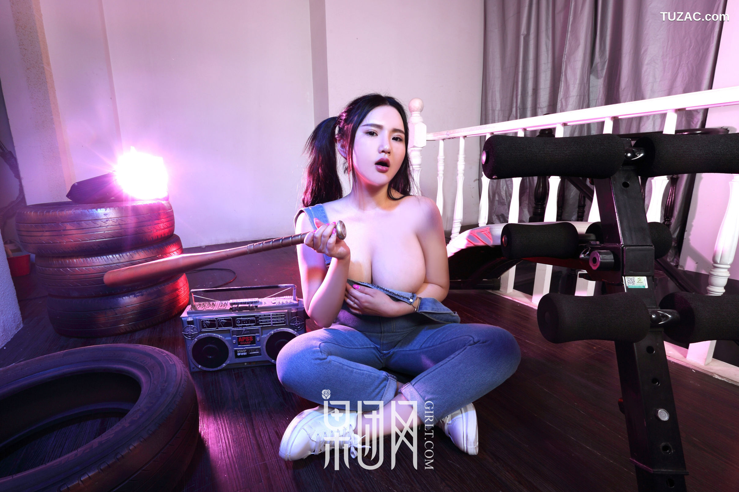 GIRLT果团网-003-Kitty梓熙-真豪乳-浴室湿身激凸