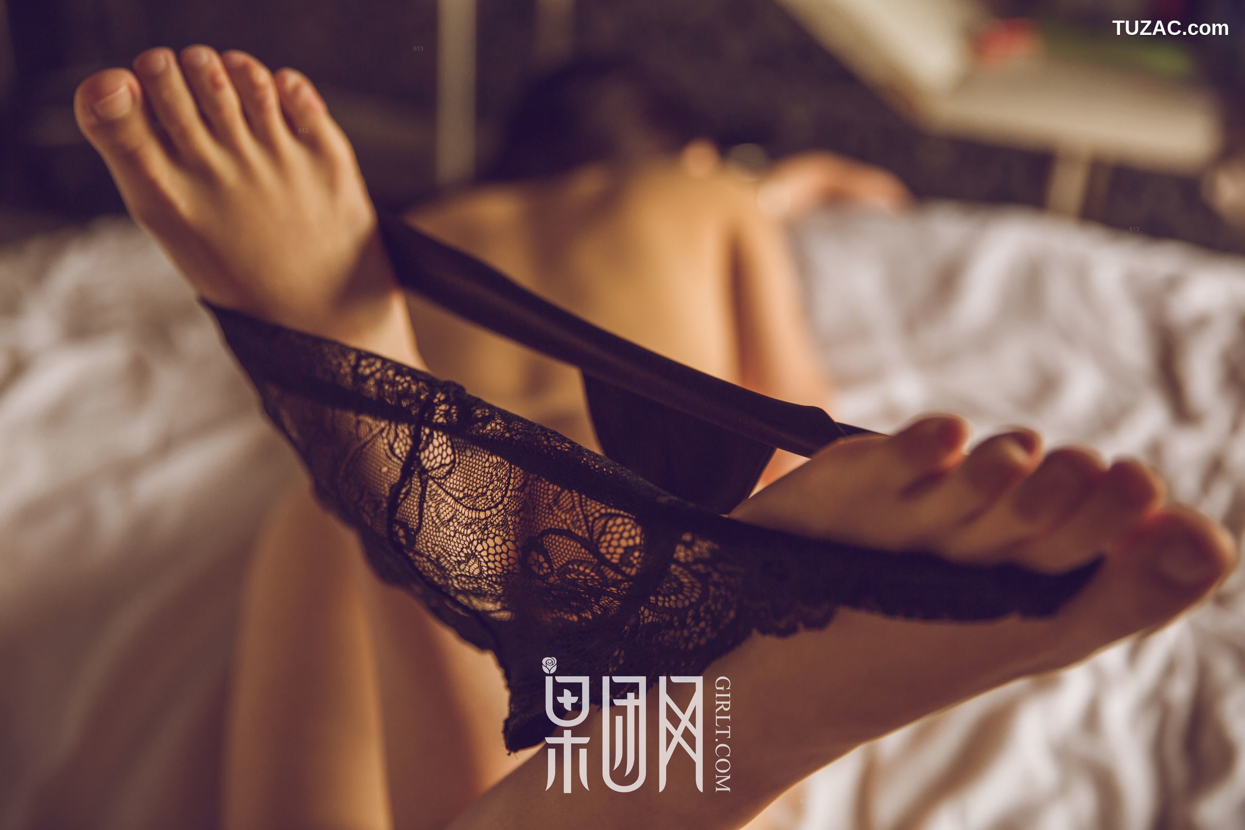 GIRLT果团网-035-皮蛋儿-娇艳嫩模肤若凝脂