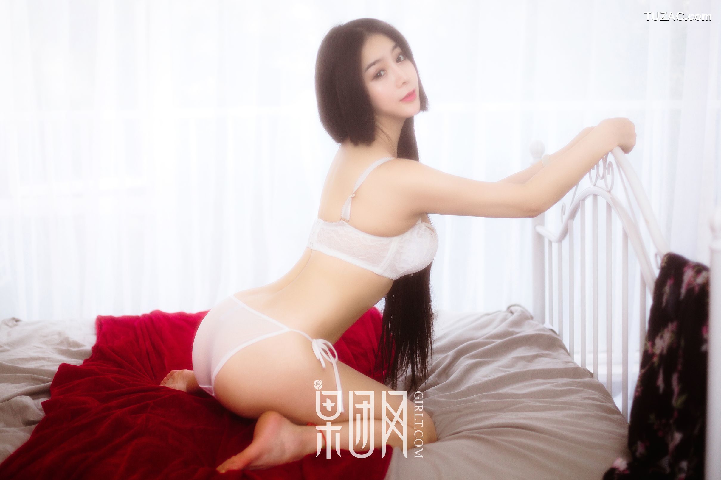 GIRLT果团网-039-小伊伊-E奶美囡囡-娇俏玉兔精