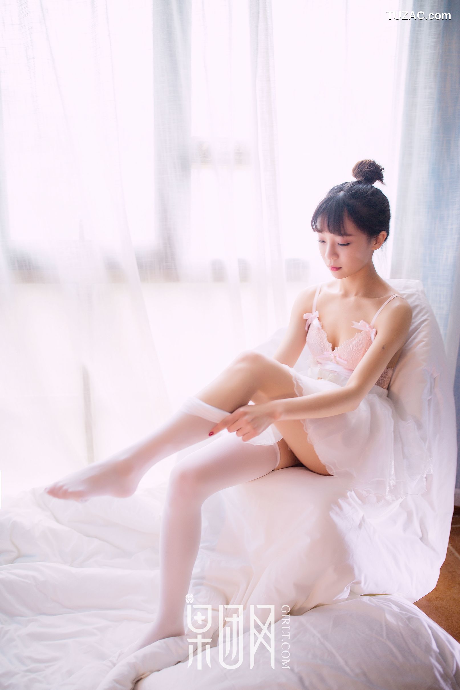 GIRLT果团网-044-萌萌女-掌上芭蕾粉色糖果