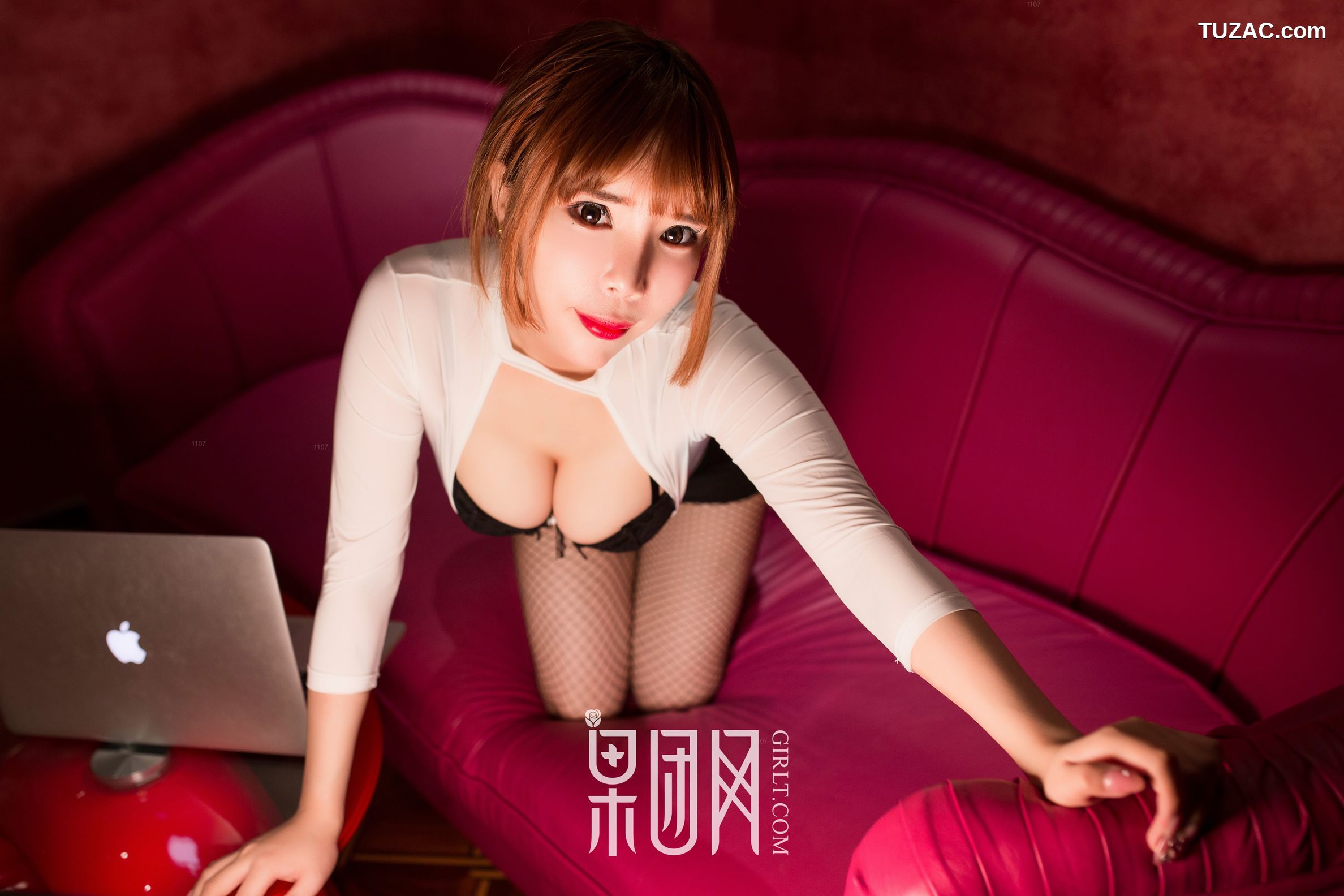 GIRLT果团网-064-妖妖酱-波霸妖媚女秘书