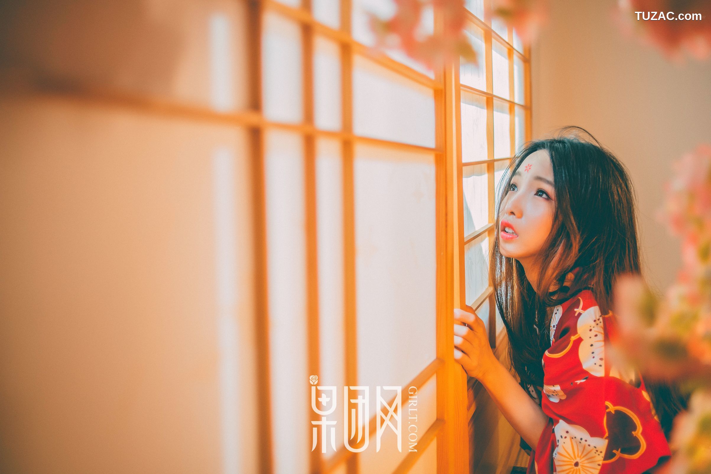 GIRLT果团网-065-霓虹深处歌舞妓媚眼如丝
