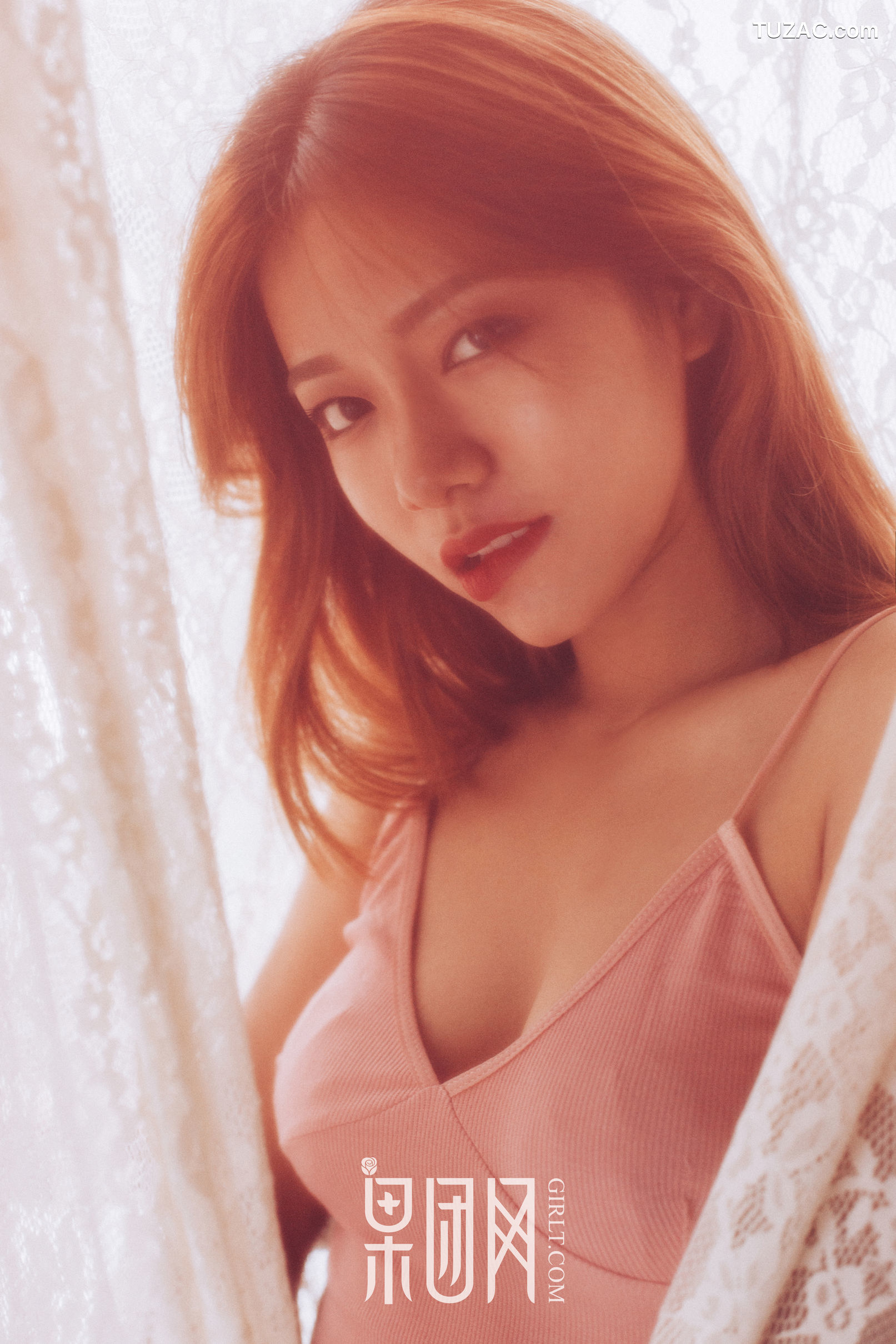 GIRLT果团网-068-性感少女酥胸翘臀黑丝撩人