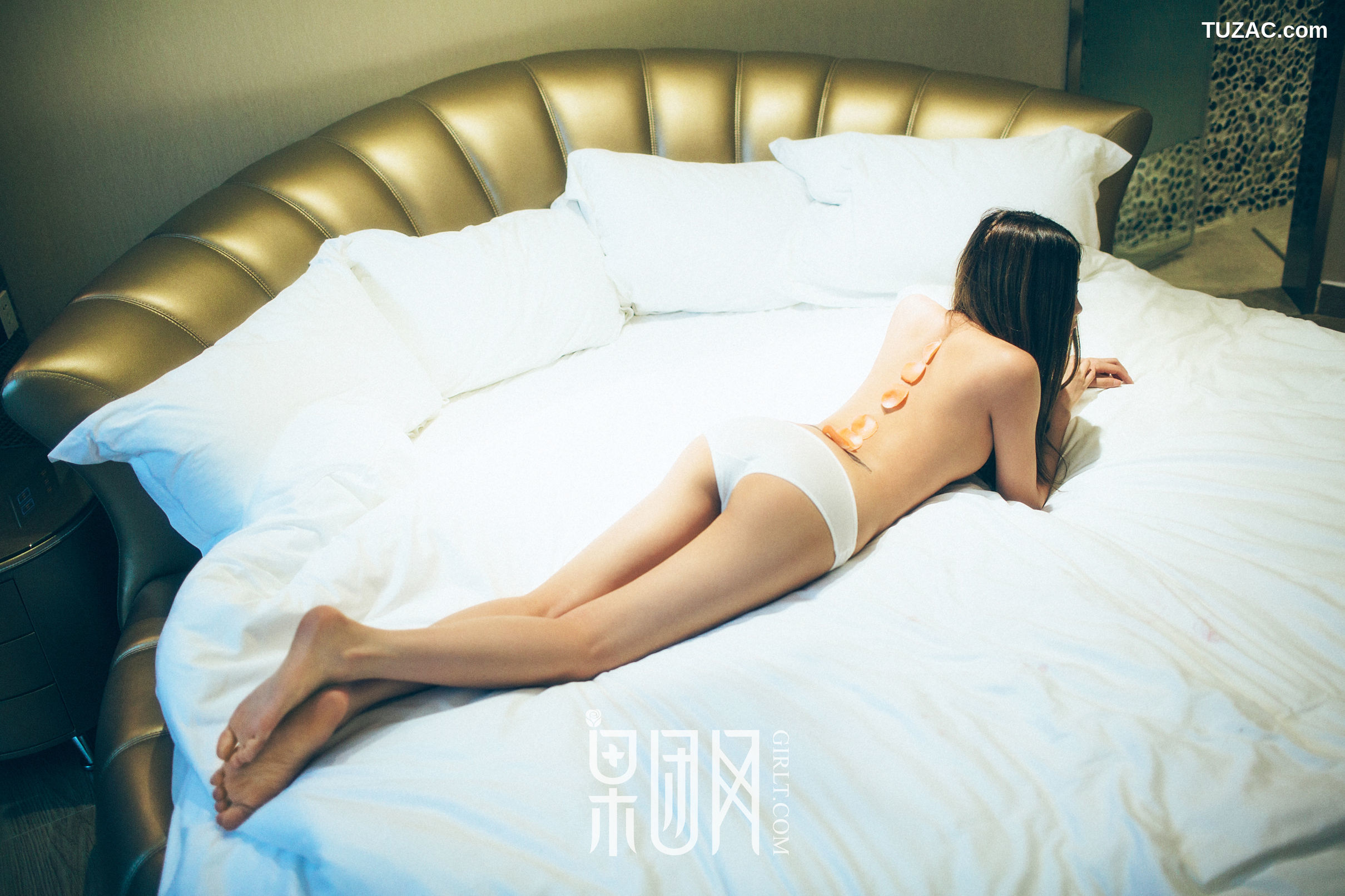 GIRLT果团网-069-Anne-居室少女寂寞等候