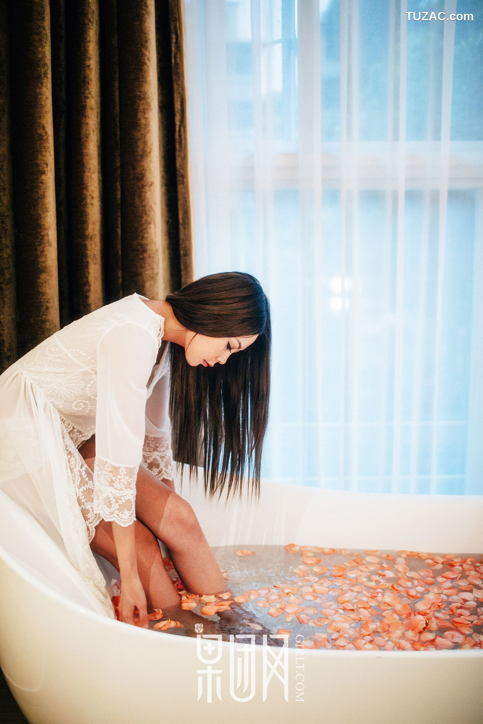 GIRLT果团网-069-Anne-居室少女寂寞等候