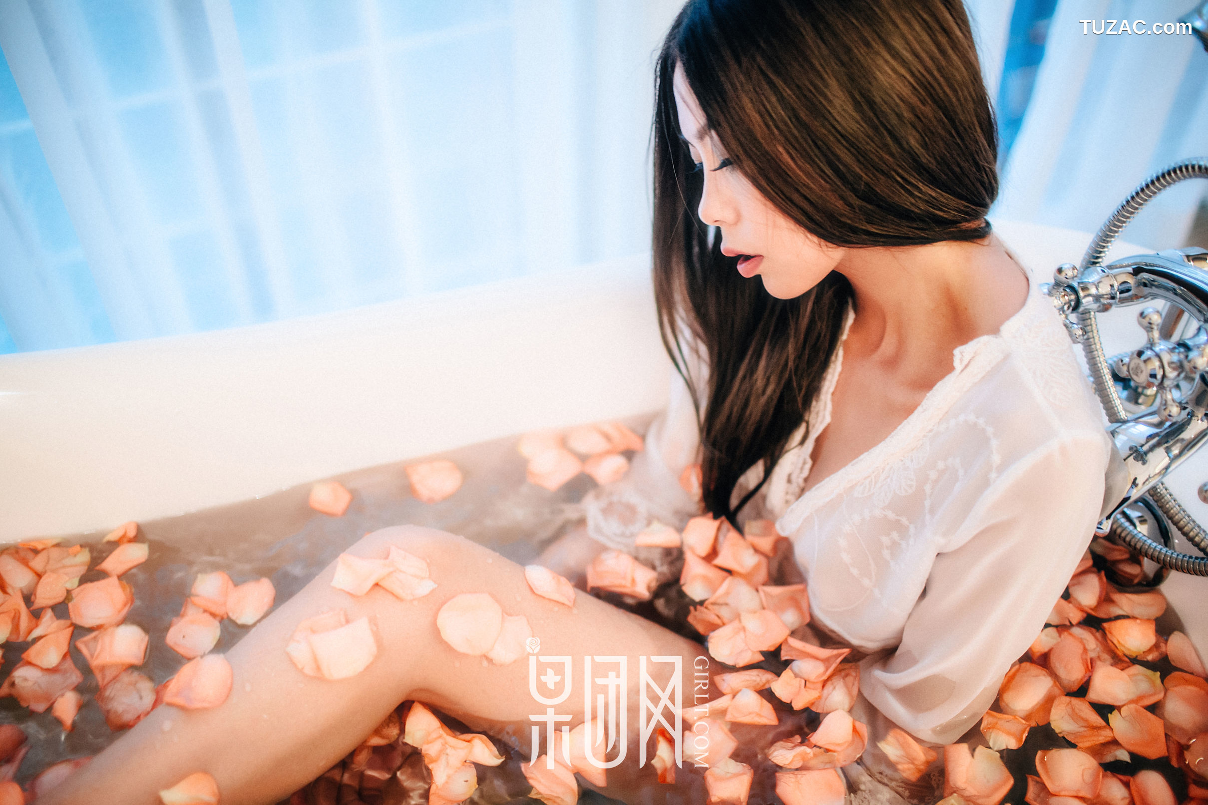 GIRLT果团网-069-Anne-居室少女寂寞等候