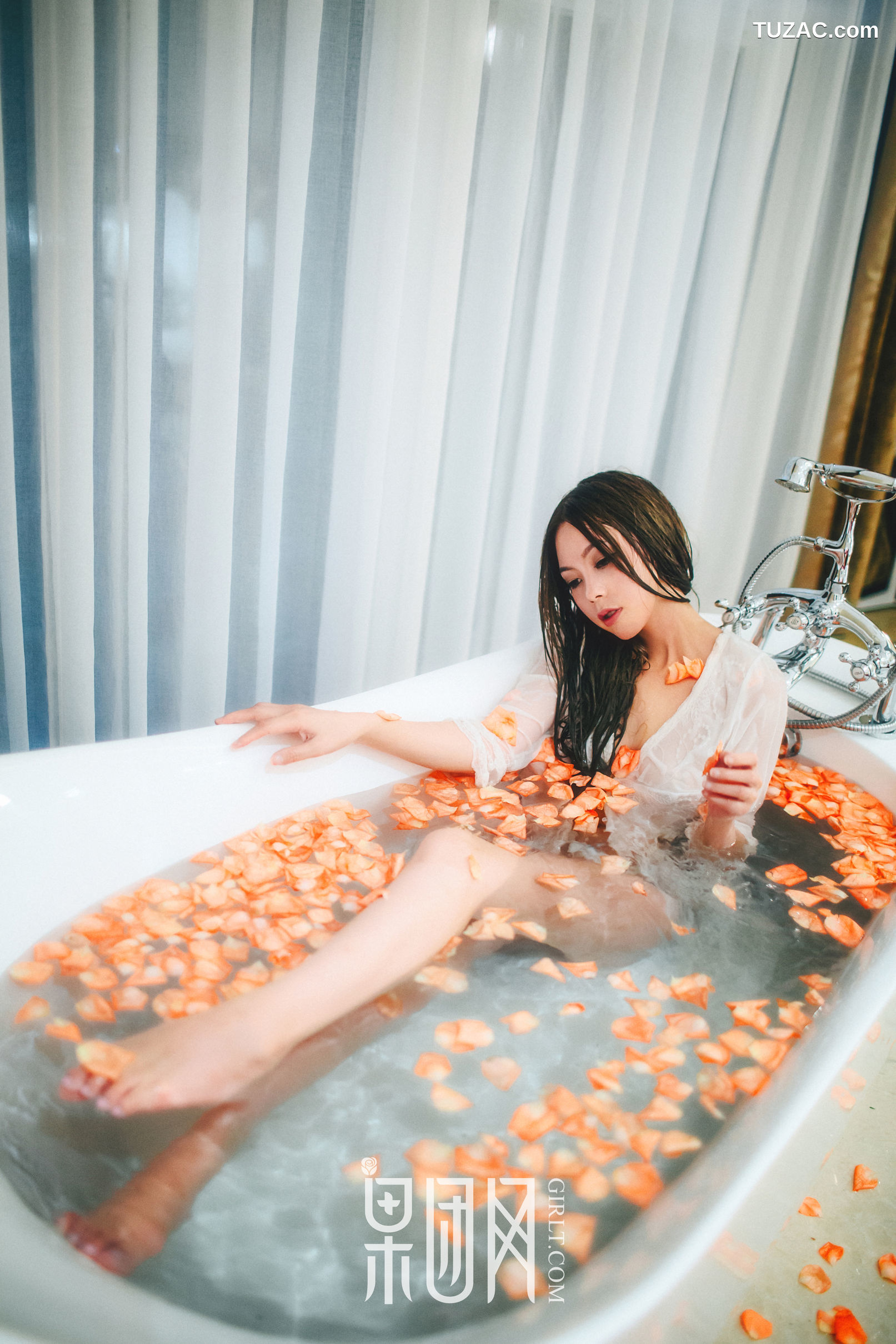 GIRLT果团网-069-Anne-居室少女寂寞等候