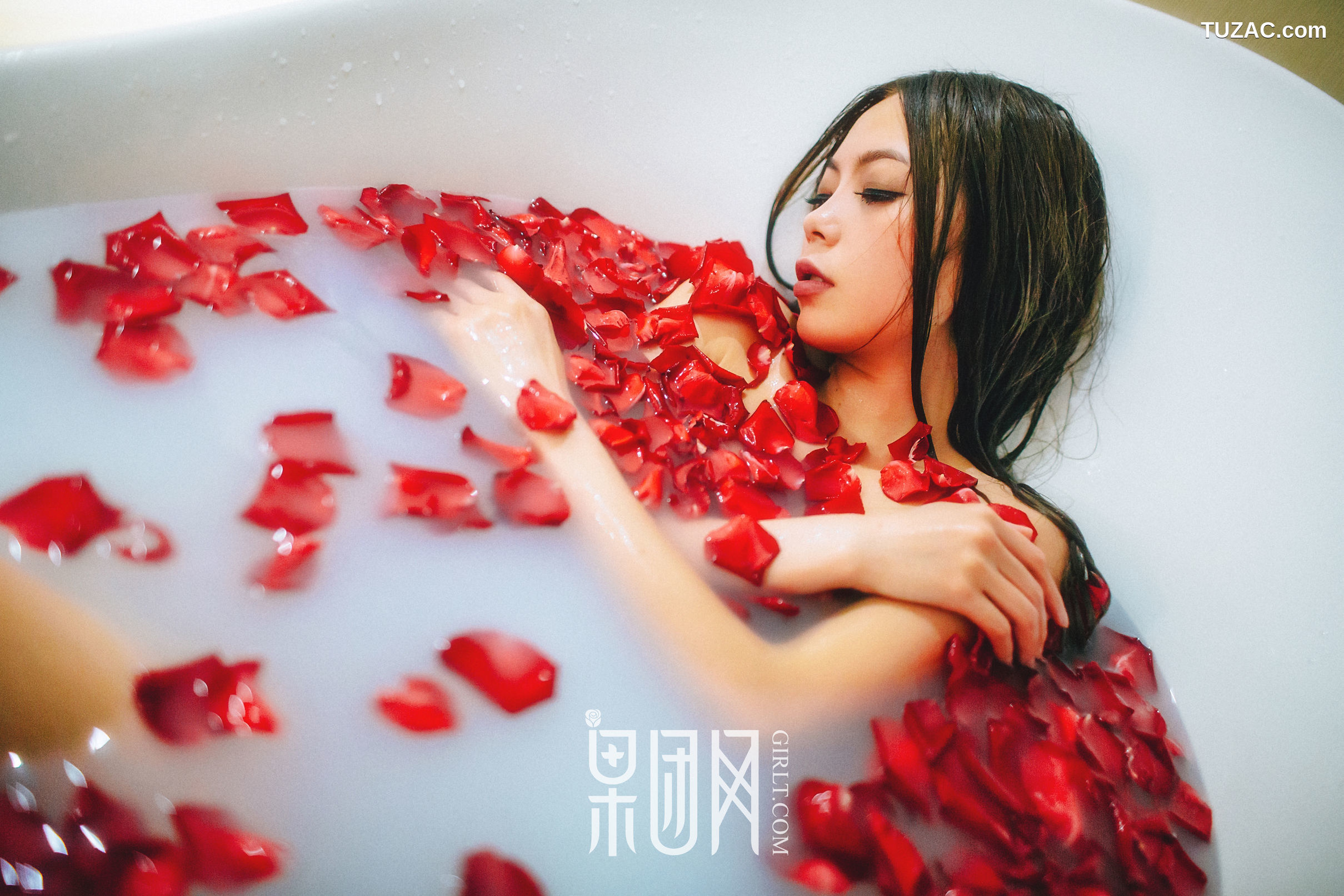 GIRLT果团网-069-Anne-居室少女寂寞等候