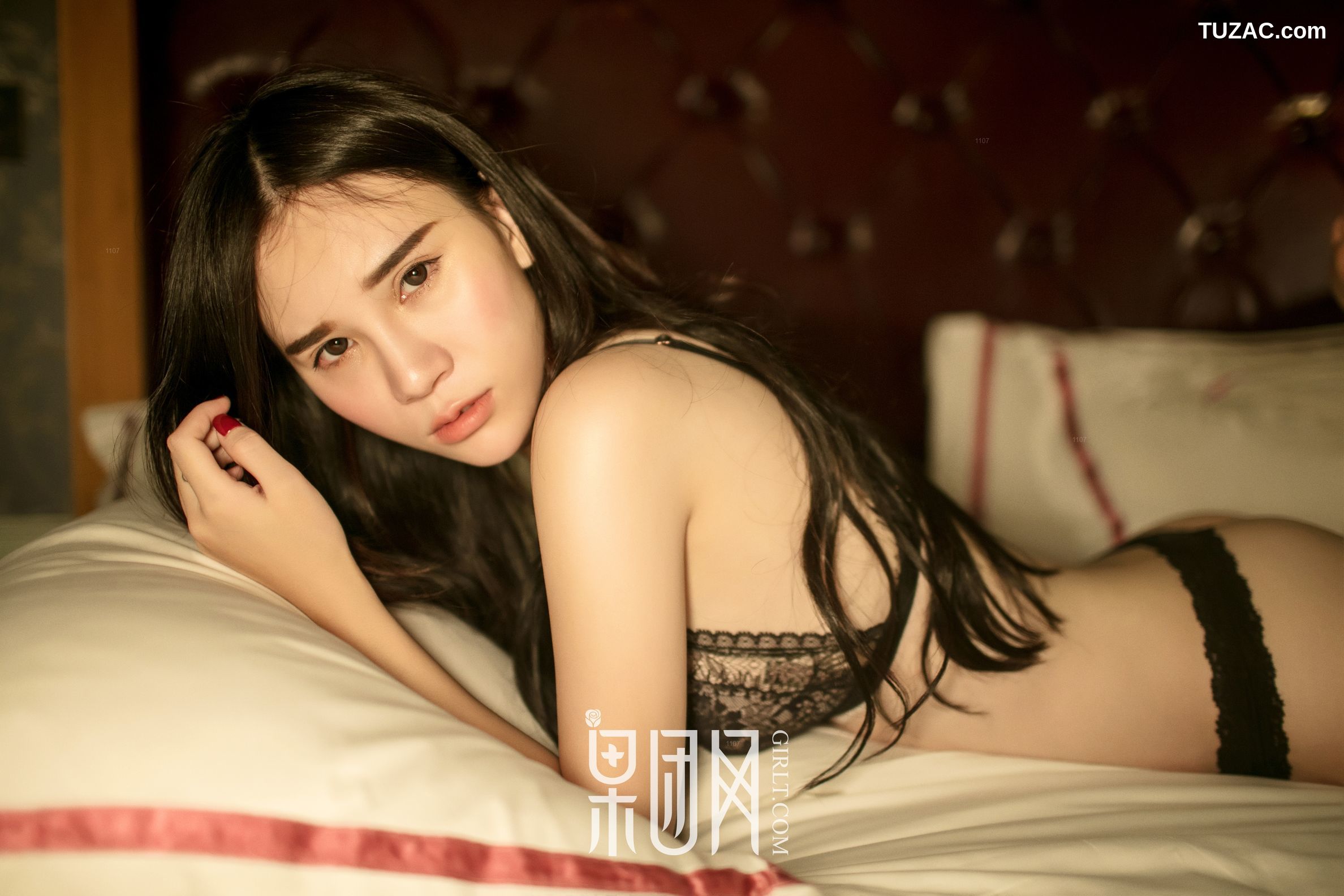 GIRLT果团网-075-万万-硬朗御姐真空上阵大秀美背-浴缸湿身无比勾魂