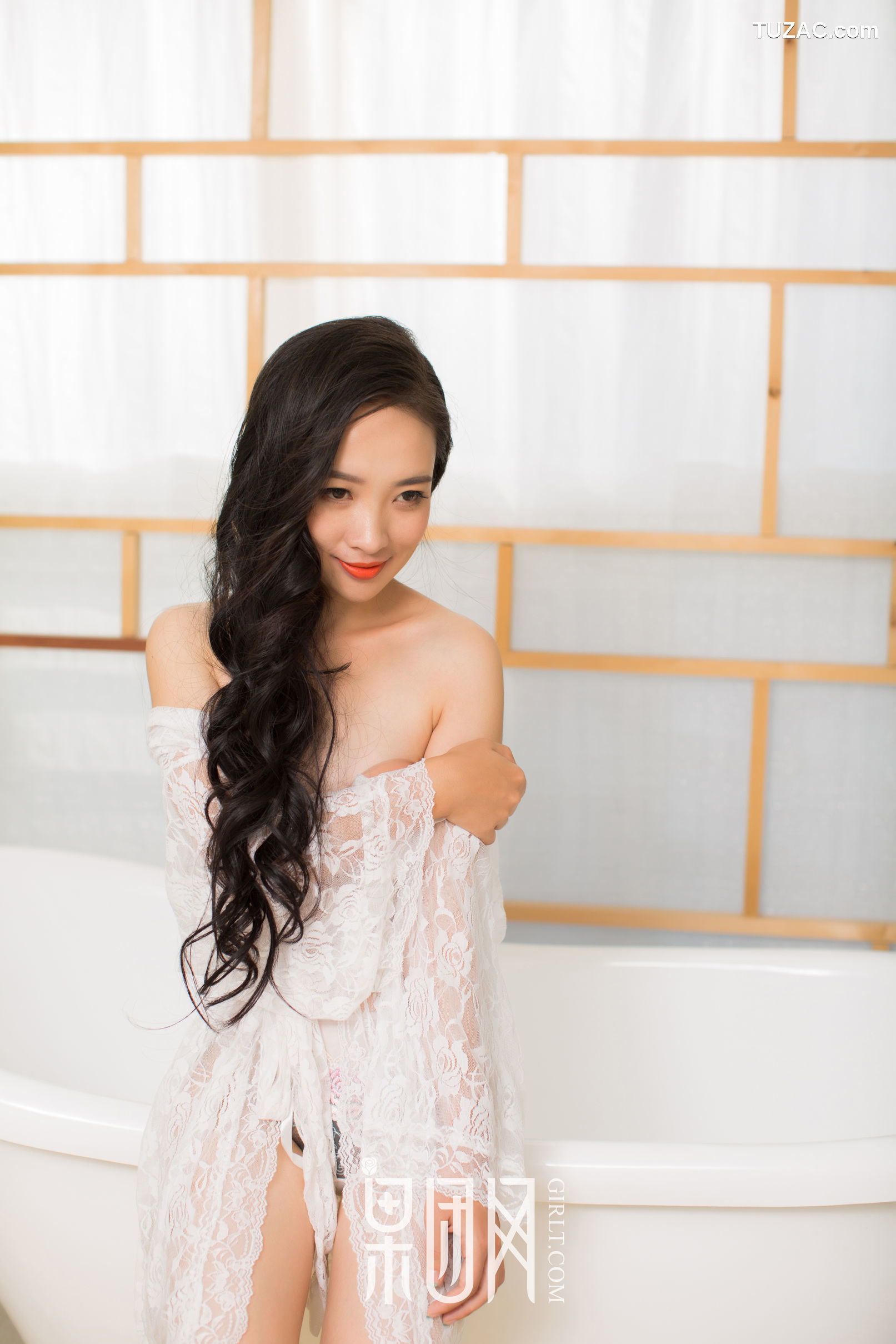 GIRLT果团网-085-白色蕾丝-黑色连体网袜