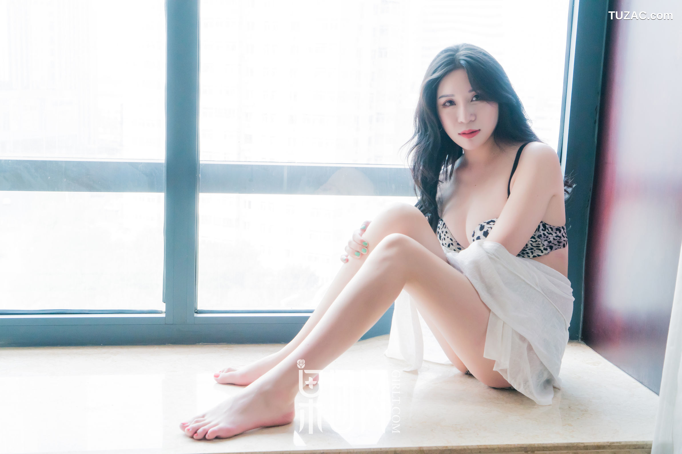 GIRLT果团网-087-萌眼女神Panda果团首秀