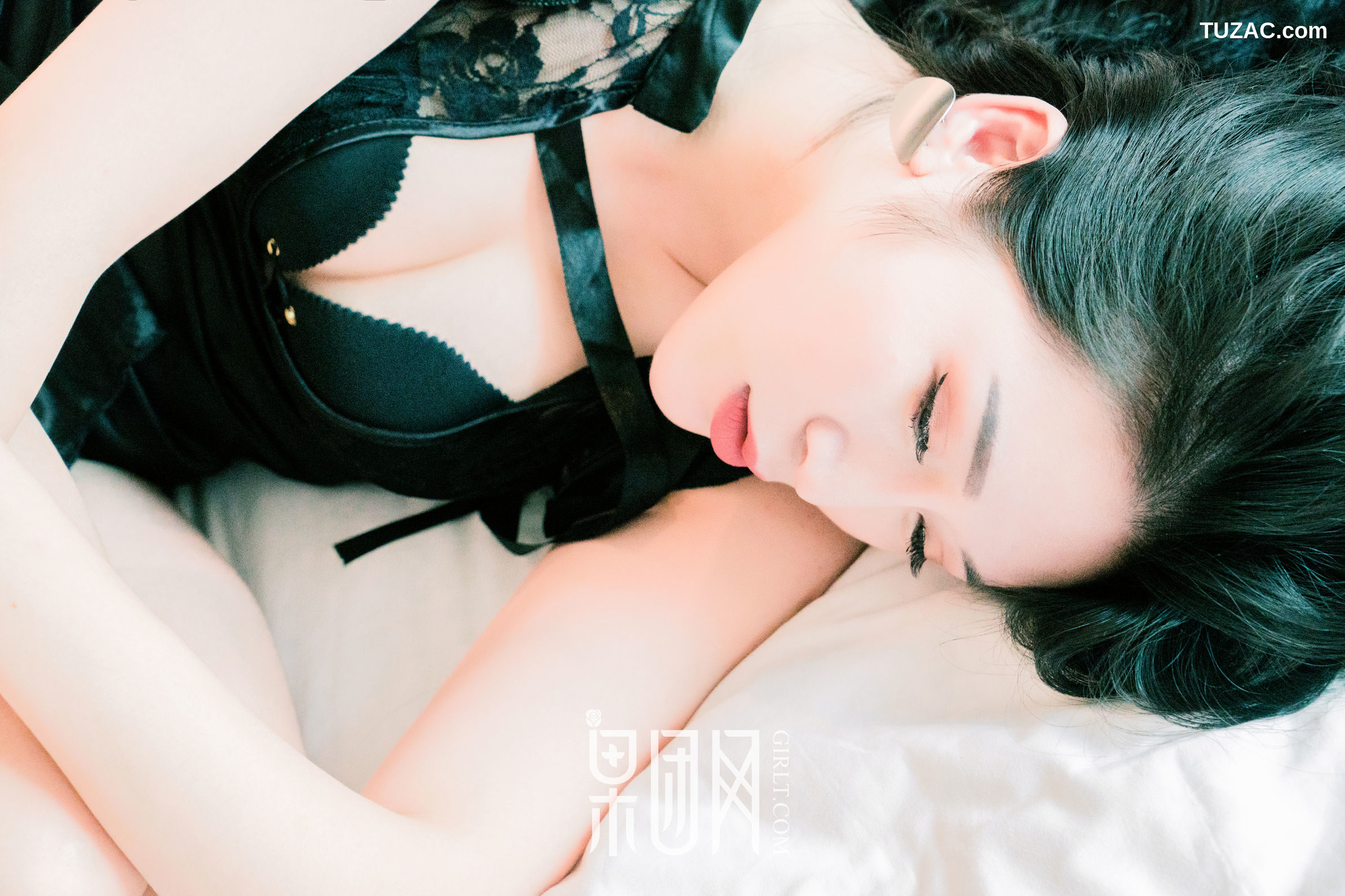 GIRLT果团网-087-萌眼女神Panda果团首秀