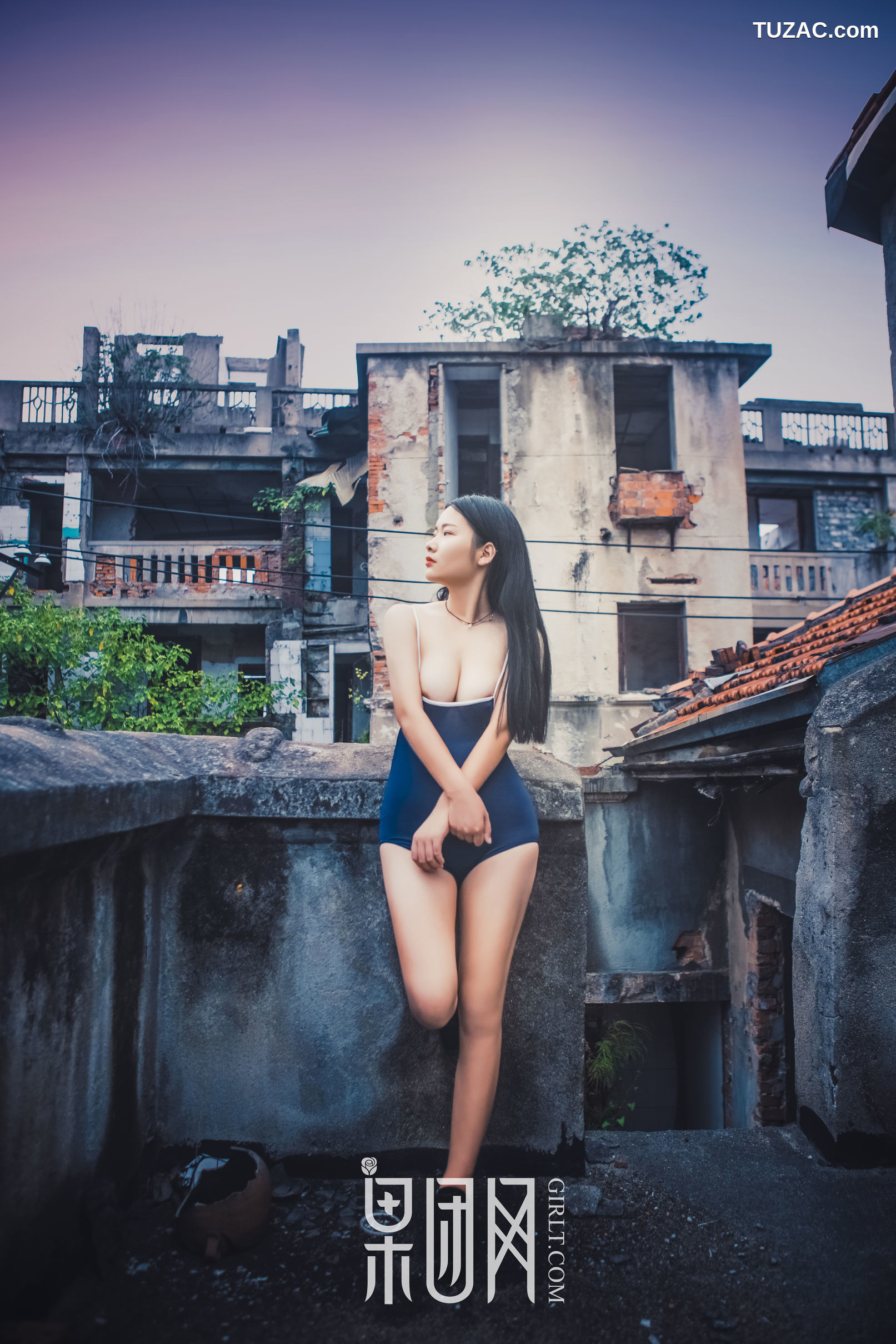 GIRLT果团网-089-寂静破败的老房子里-正在上演一场香艳大戏