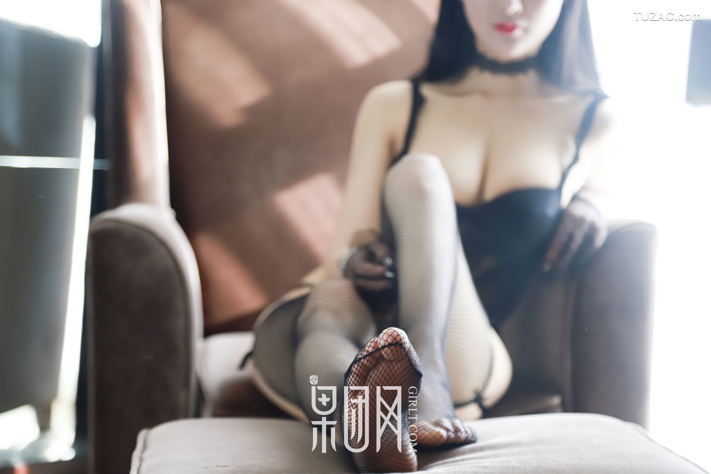 GIRLT果团网-119-今夜-娇艳红唇帮你心脏复苏