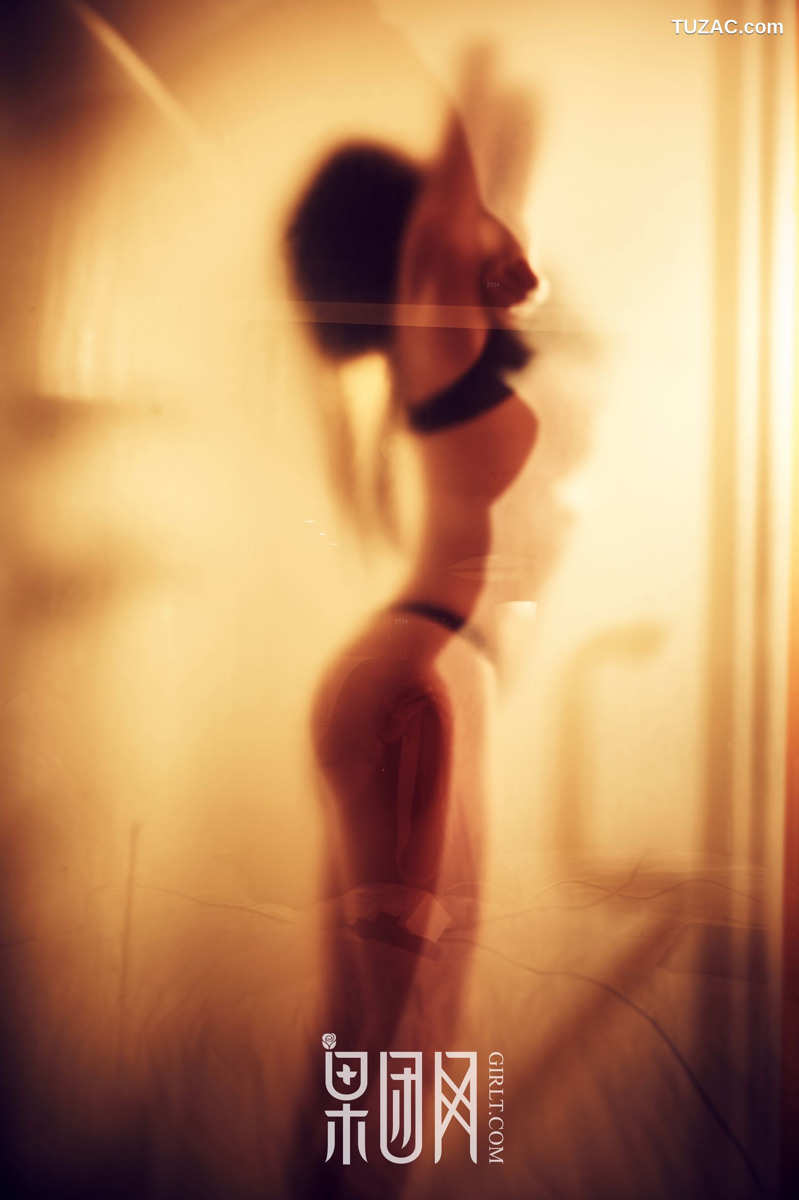 GIRLT果团网-126-何嘉颖-36d大胸内衣-比基尼模特