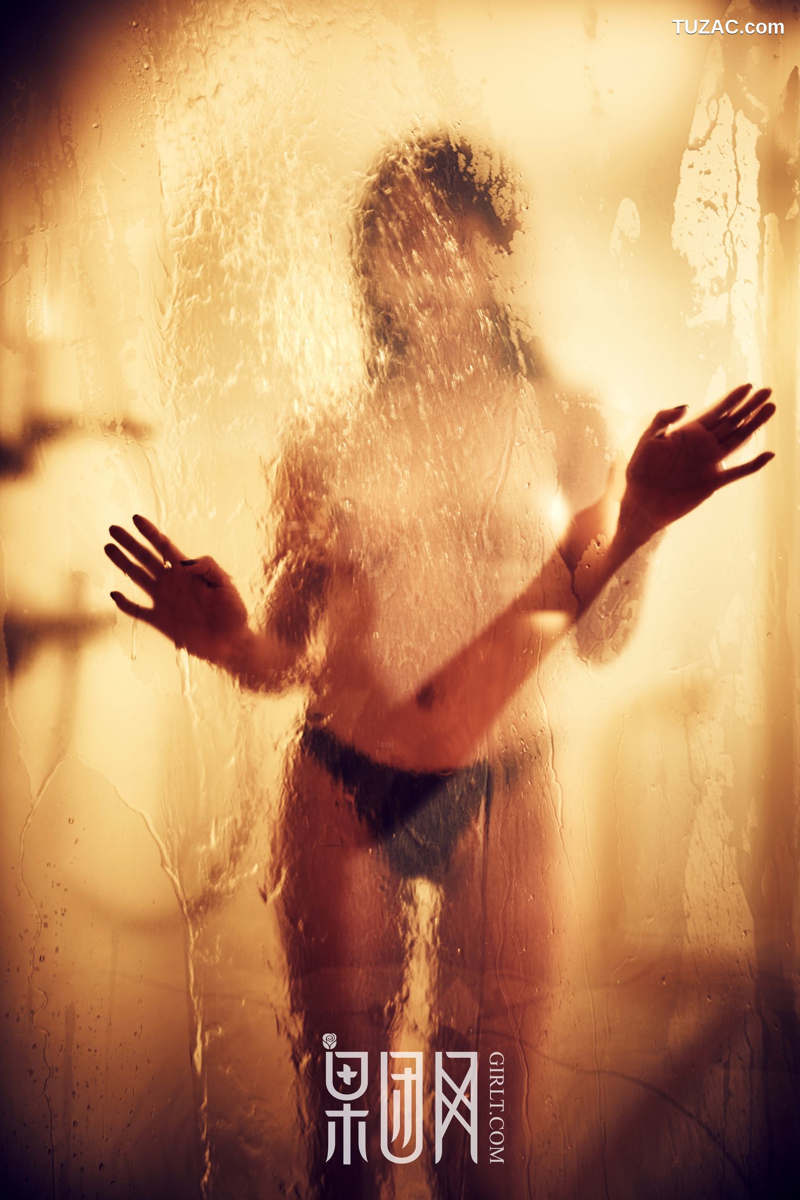 GIRLT果团网-126-何嘉颖-36d大胸内衣-比基尼模特