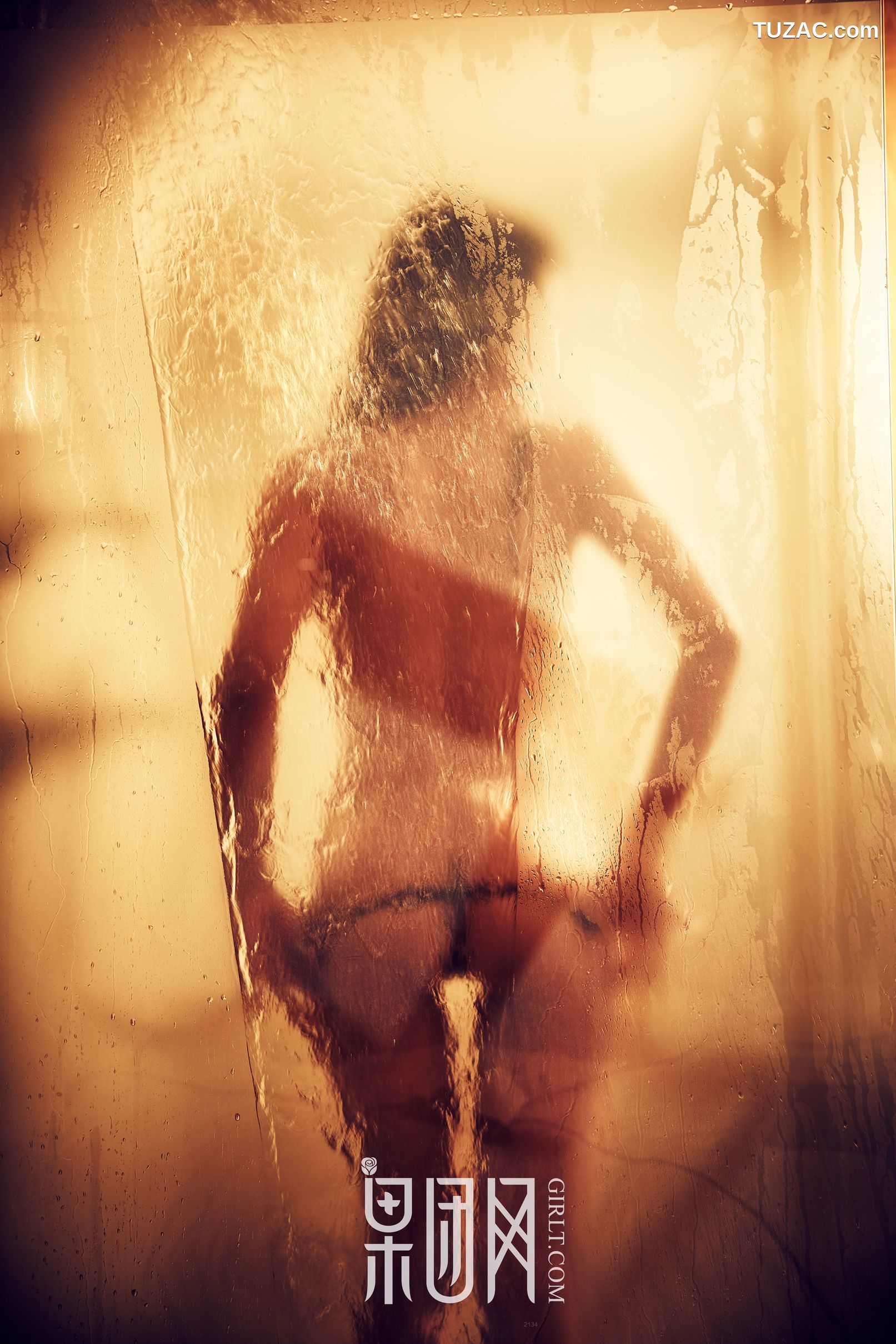 GIRLT果团网-126-何嘉颖-36d大胸内衣-比基尼模特