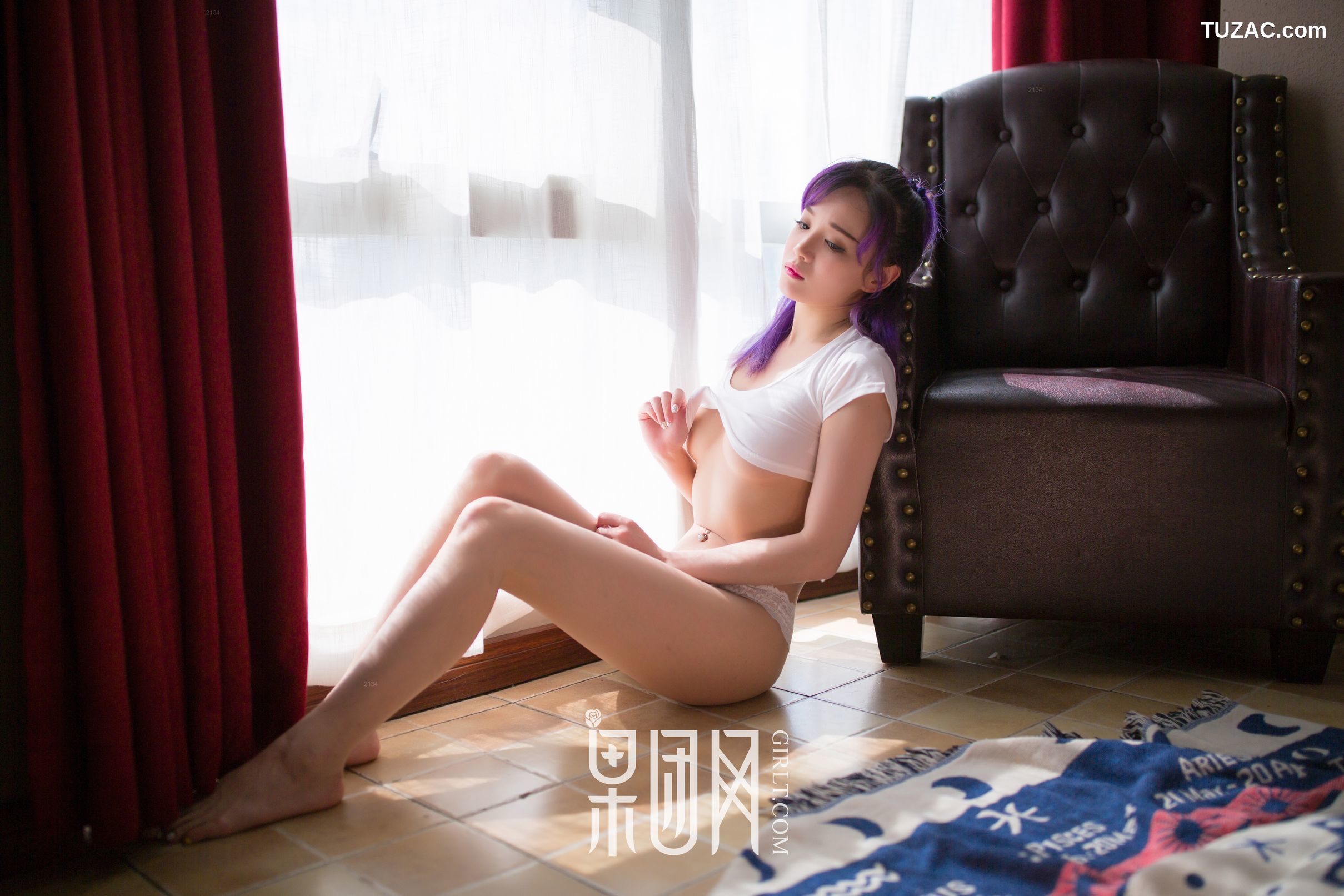 GIRLT果团网-熊川纪信-003-紫发豪乳妹蜜桃臀高翘解锁新姿势