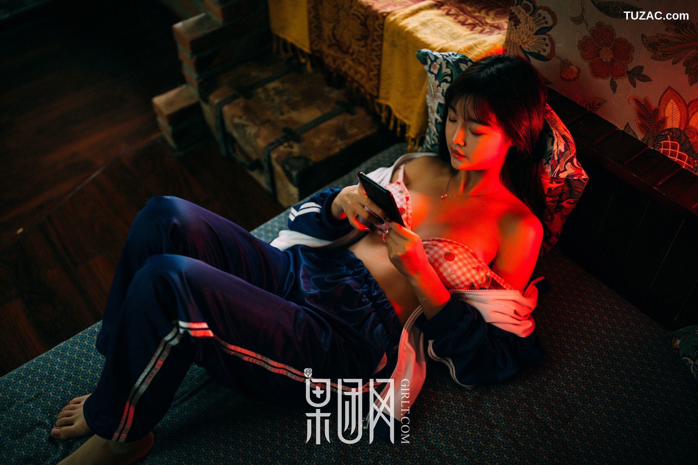 GIRLT果团网-熊川纪信-015-学生妹妹的校服风情