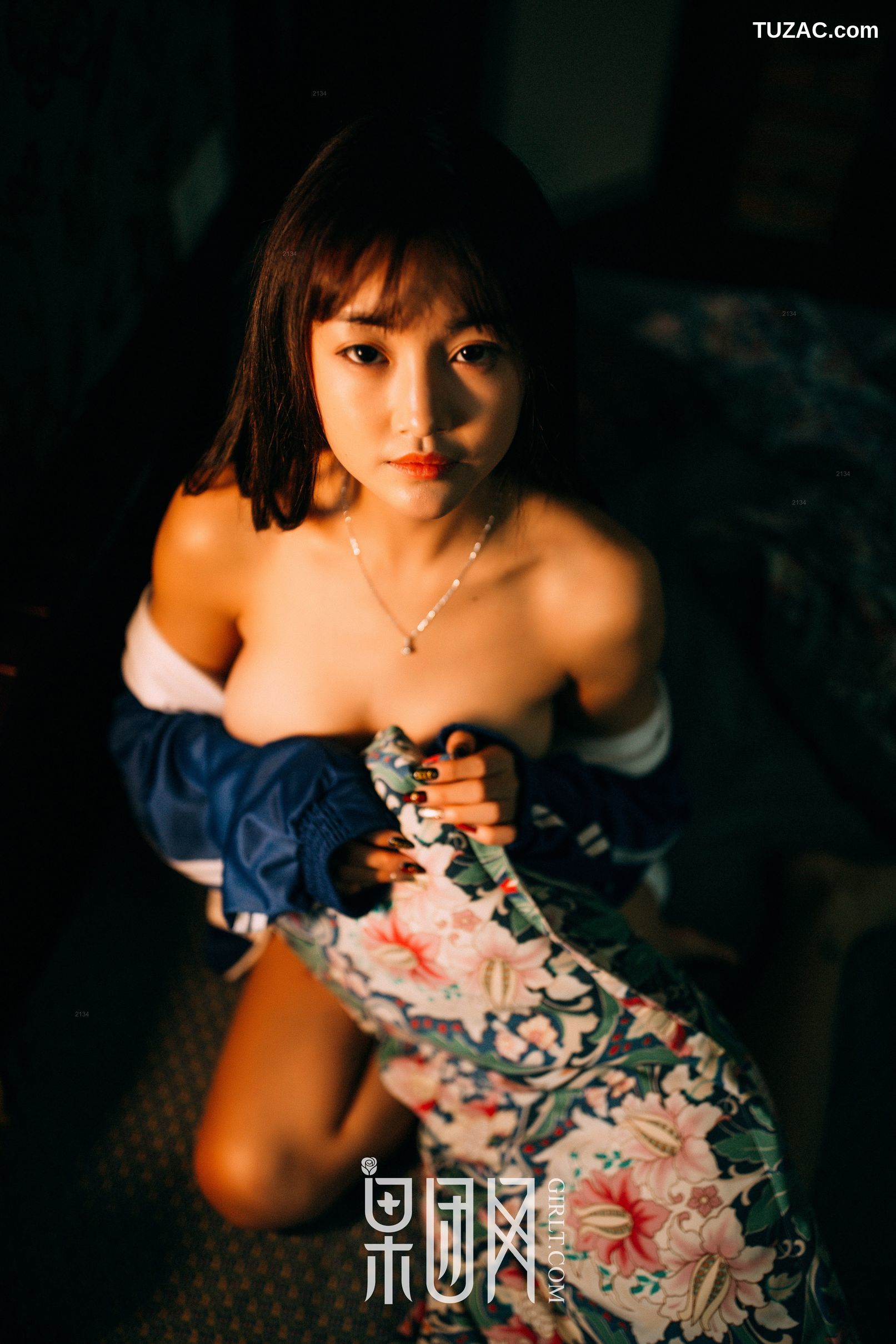 GIRLT果团网-熊川纪信-015-学生妹妹的校服风情