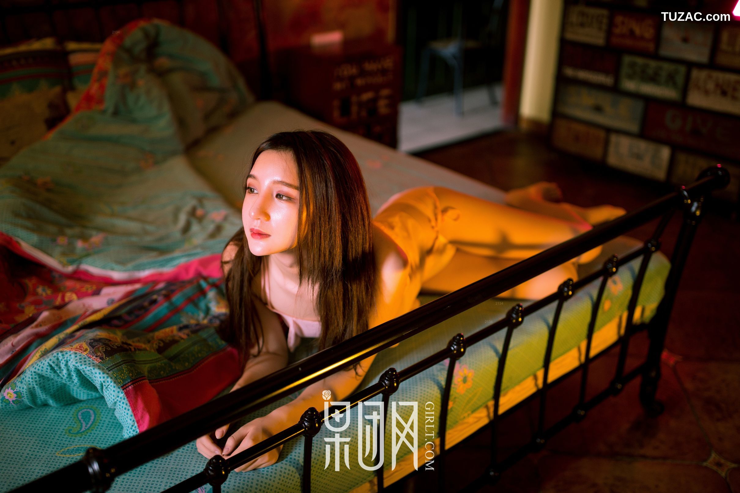 GIRLT果团网-熊川纪信-018-贪玩精灵因迷路被困-求收留