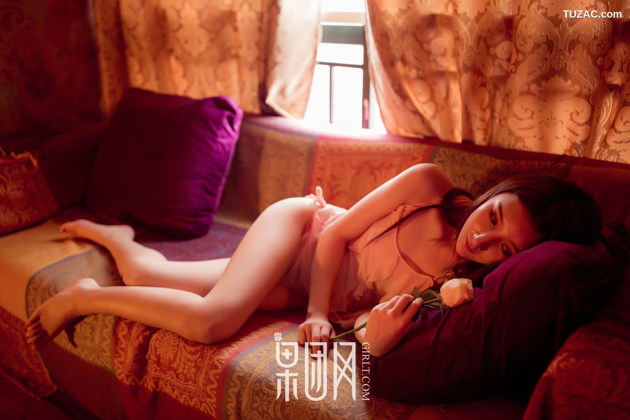 GIRLT果团网-熊川纪信-018-贪玩精灵因迷路被困-求收留