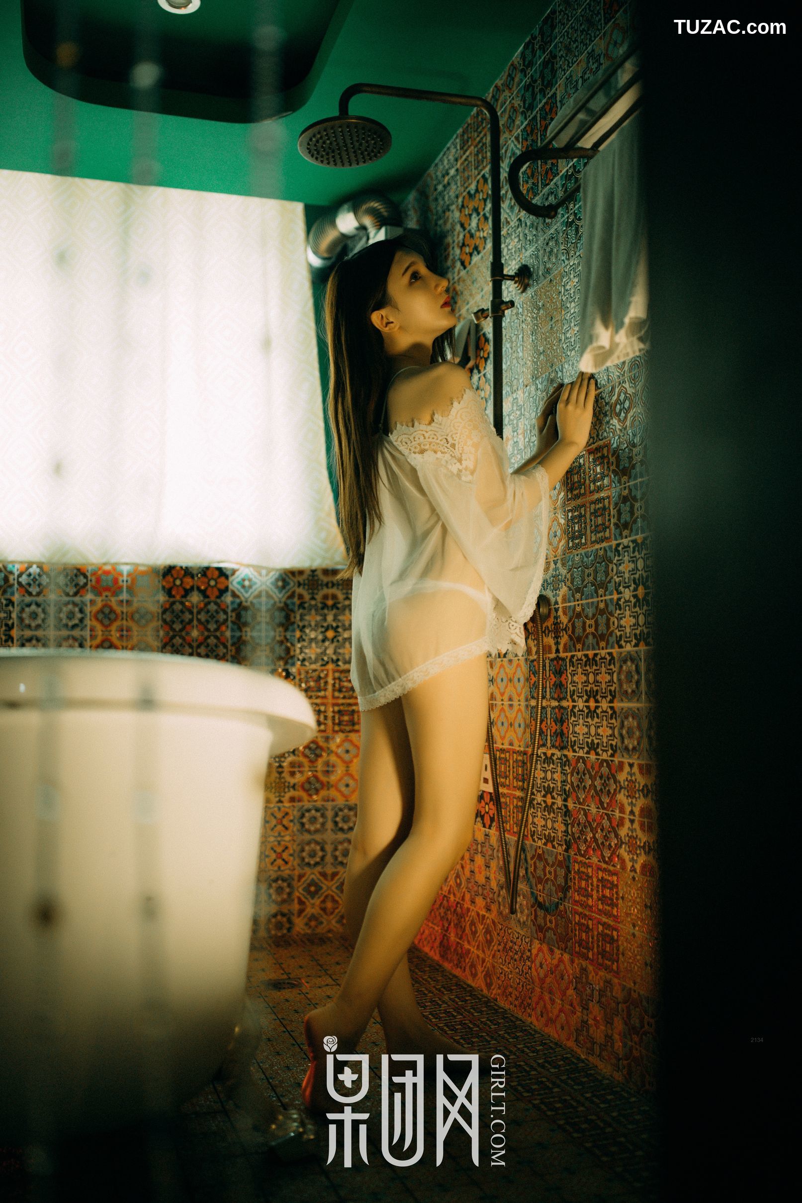 GIRLT果团网-熊川纪信-018-贪玩精灵因迷路被困-求收留