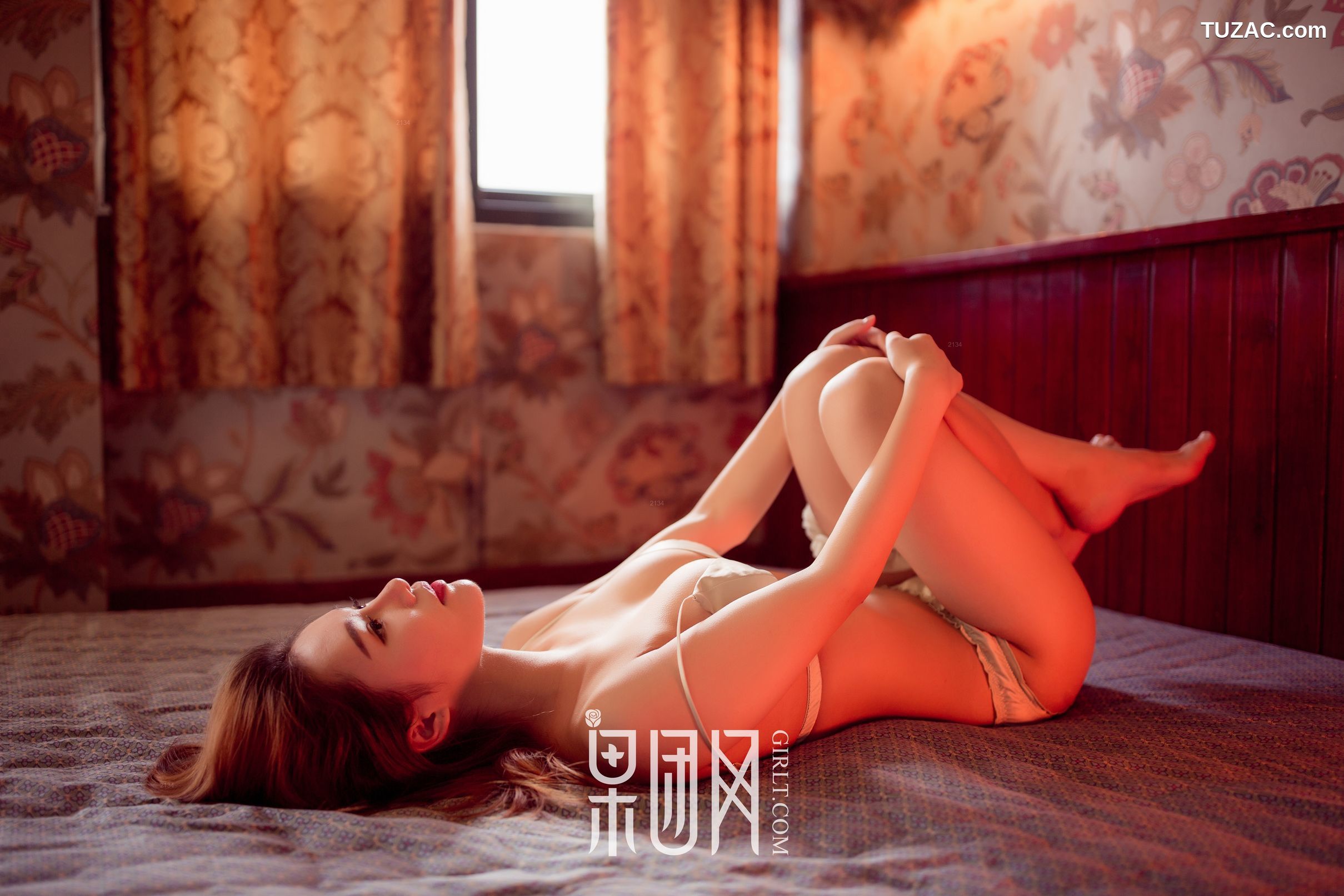 GIRLT果团网-熊川纪信-026-果团狂欢节-内衣秀邀君共赏