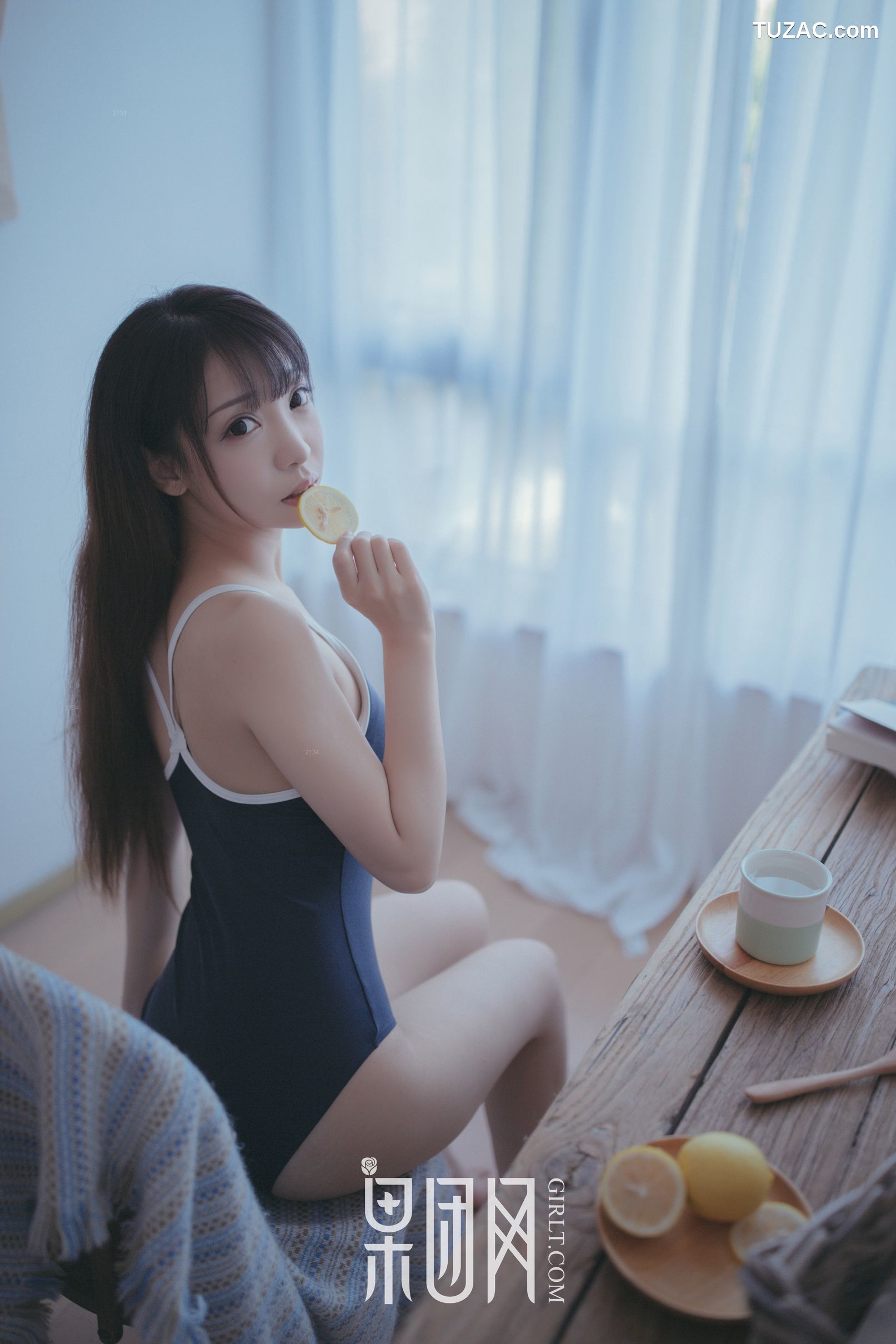 GIRLT果团网-熊川纪信-028-水花花不是水哗哗-邻家小妹陪你吃早餐