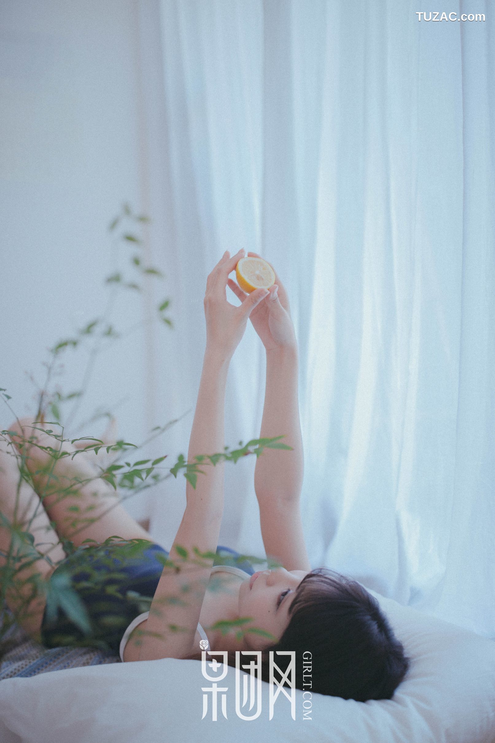 GIRLT果团网-熊川纪信-028-水花花不是水哗哗-邻家小妹陪你吃早餐