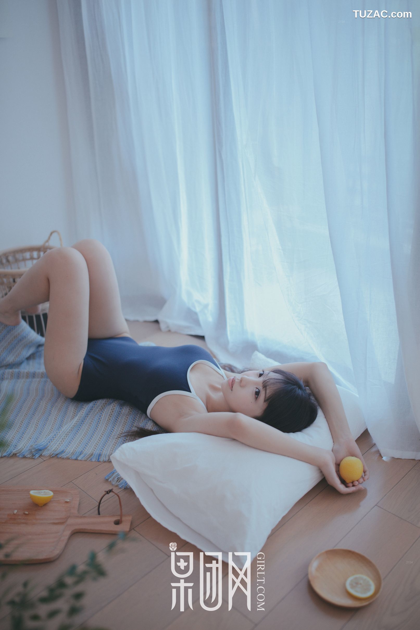 GIRLT果团网-熊川纪信-028-水花花不是水哗哗-邻家小妹陪你吃早餐