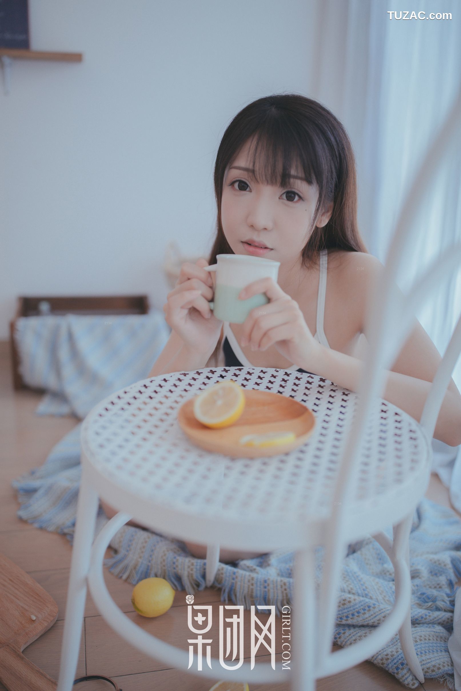 GIRLT果团网-熊川纪信-028-水花花不是水哗哗-邻家小妹陪你吃早餐