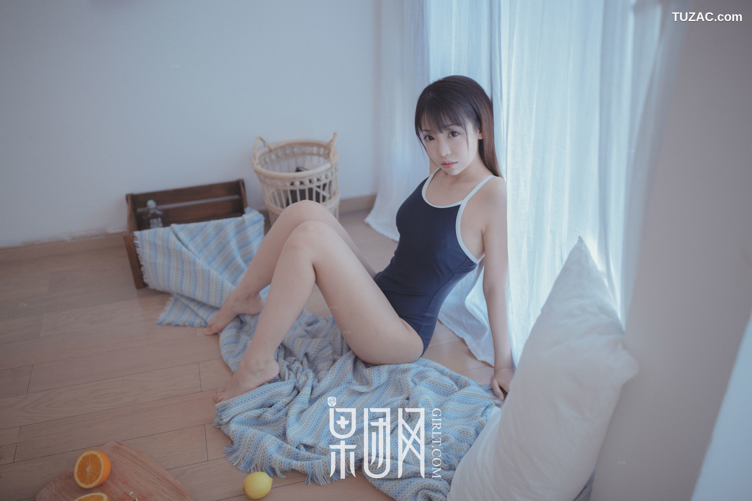 GIRLT果团网-熊川纪信-028-水花花不是水哗哗-邻家小妹陪你吃早餐