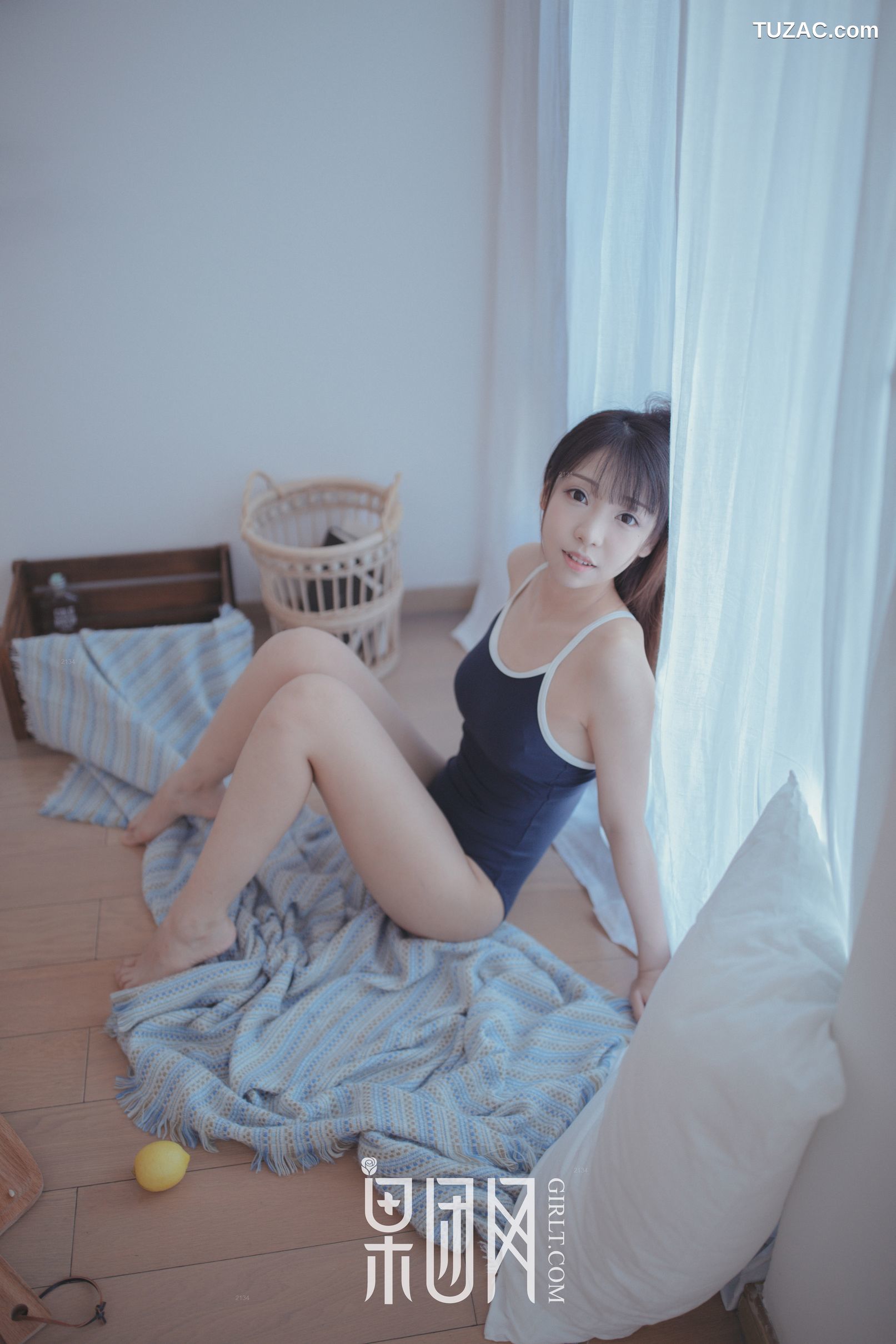 GIRLT果团网-熊川纪信-028-水花花不是水哗哗-邻家小妹陪你吃早餐