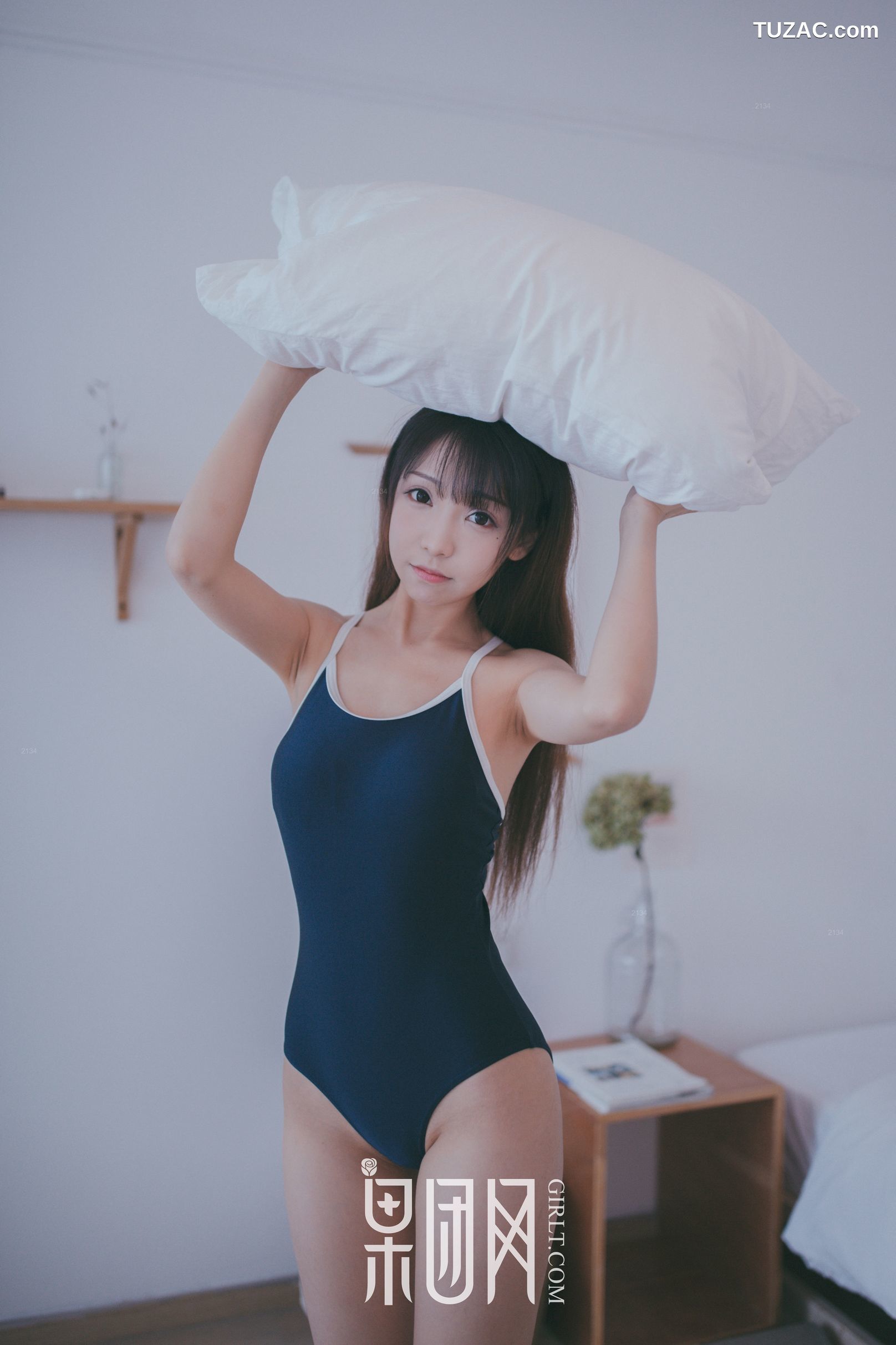 GIRLT果团网-熊川纪信-028-水花花不是水哗哗-邻家小妹陪你吃早餐