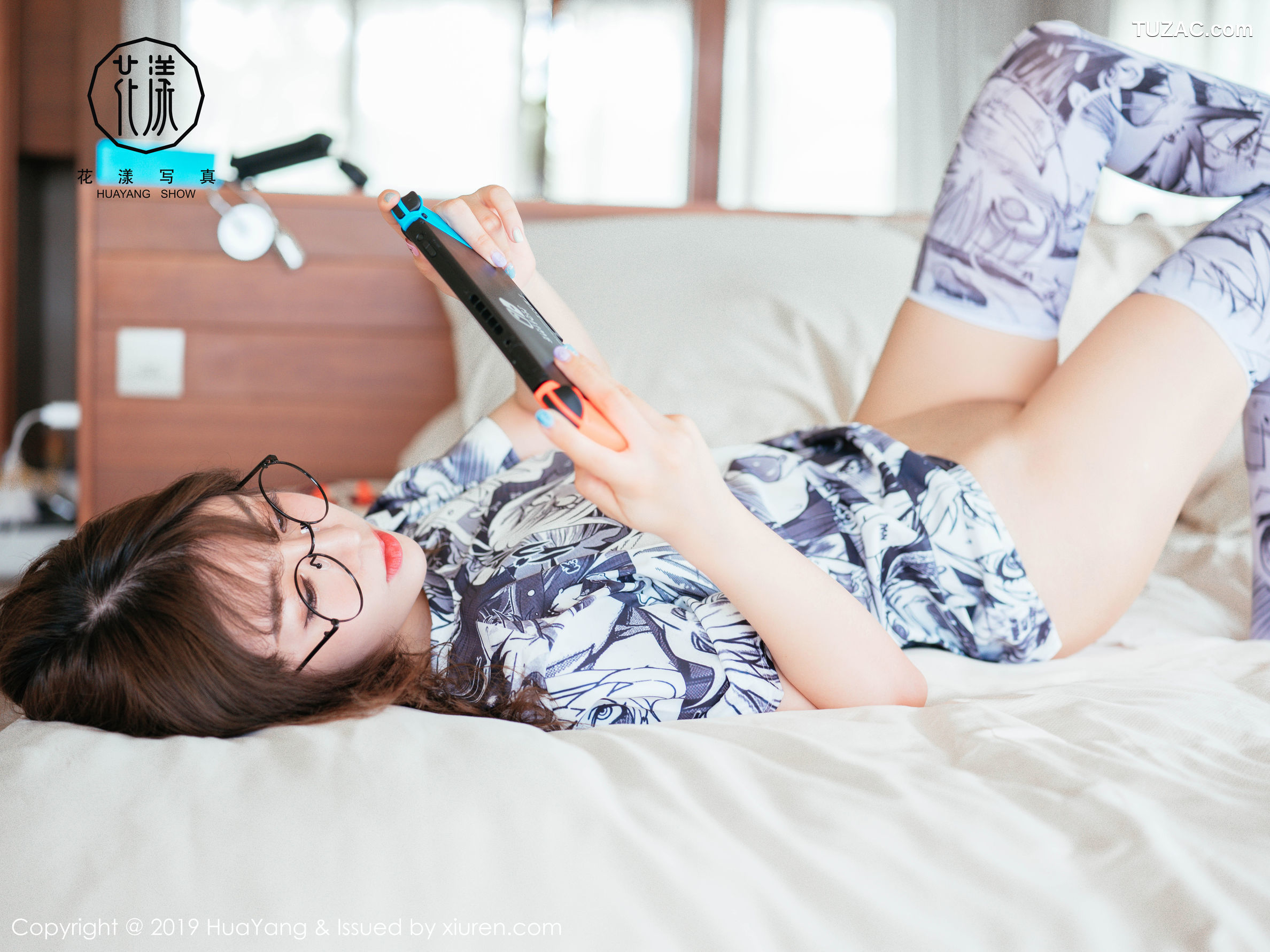 HuaYang花漾-160-王雨纯-《性感的眼镜OL系列-兔女郎》写真集