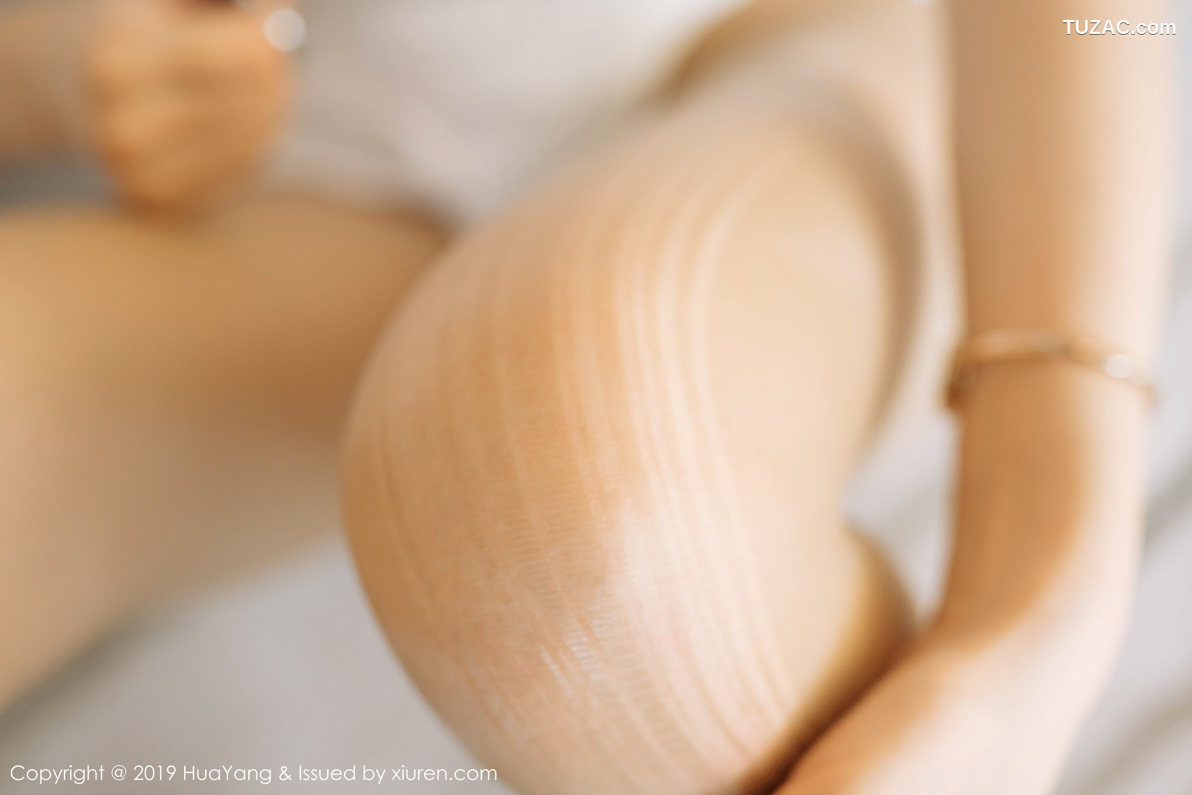 HuaYang花漾-166-艺轩-《护士丝袜魅惑》写真集