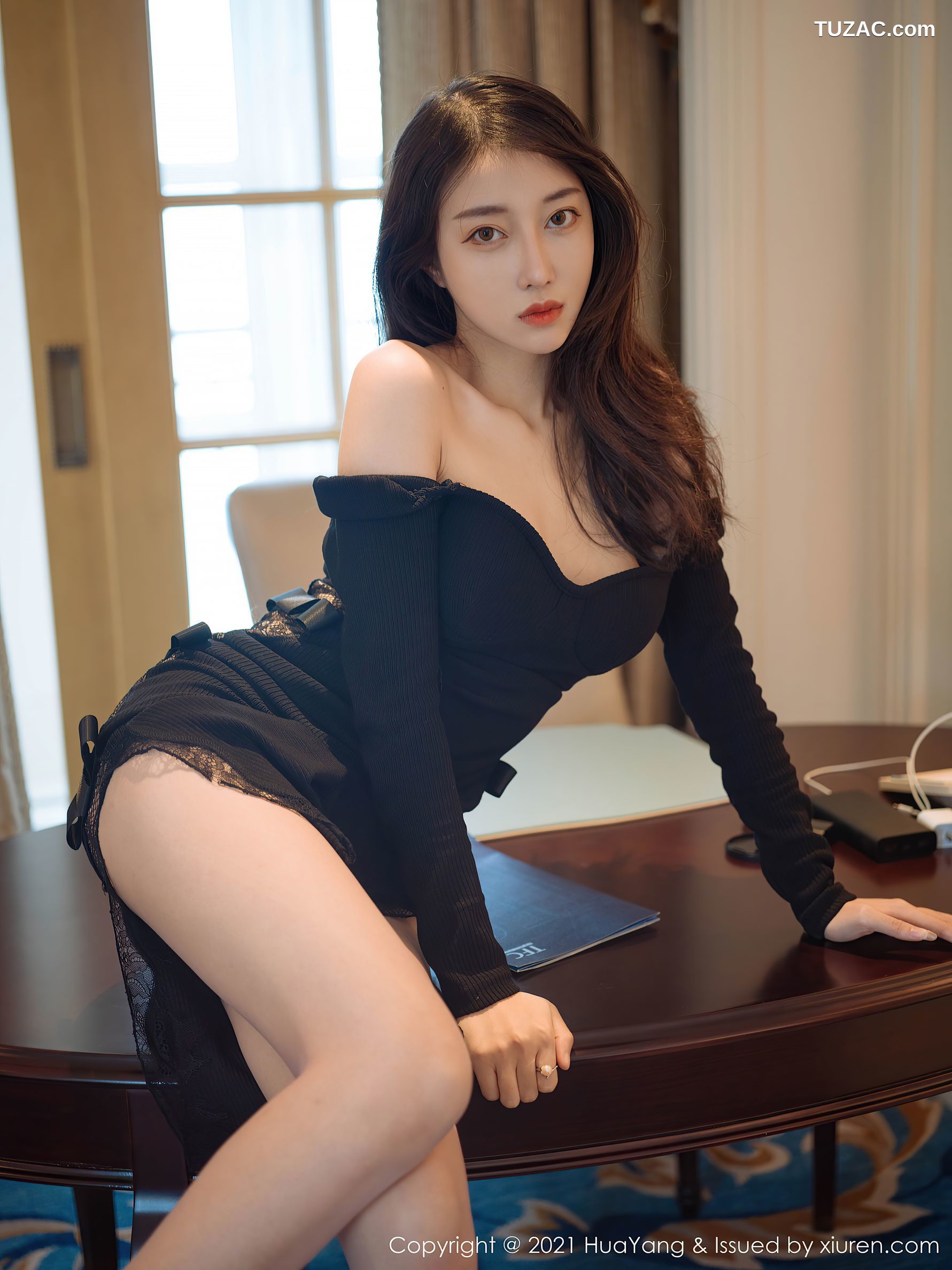 HuaYang花漾-374-玥儿玥-黑连衣短裙