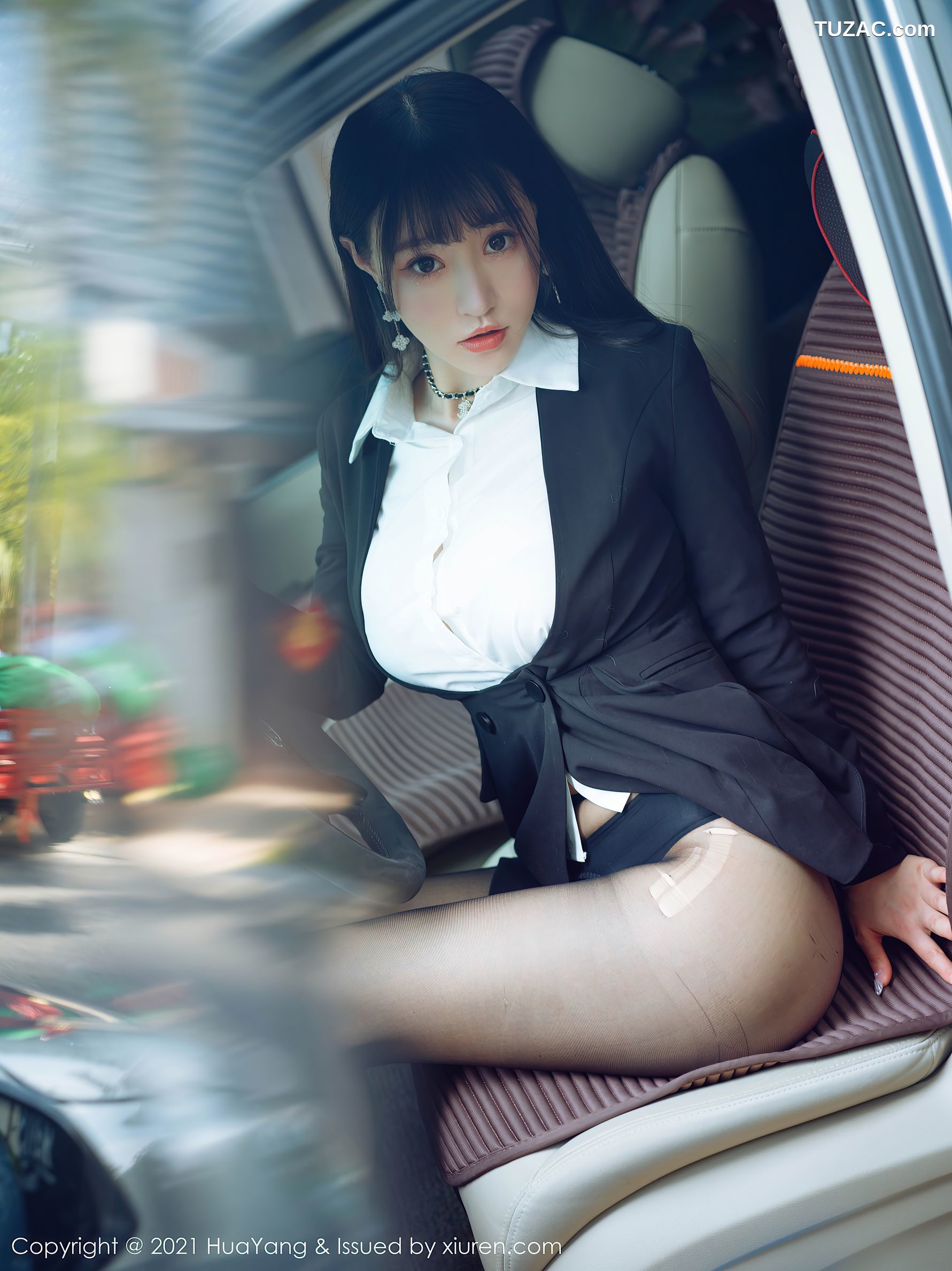 HuaYang花漾-383-朱可儿-OL美女车内爆乳黑丝
