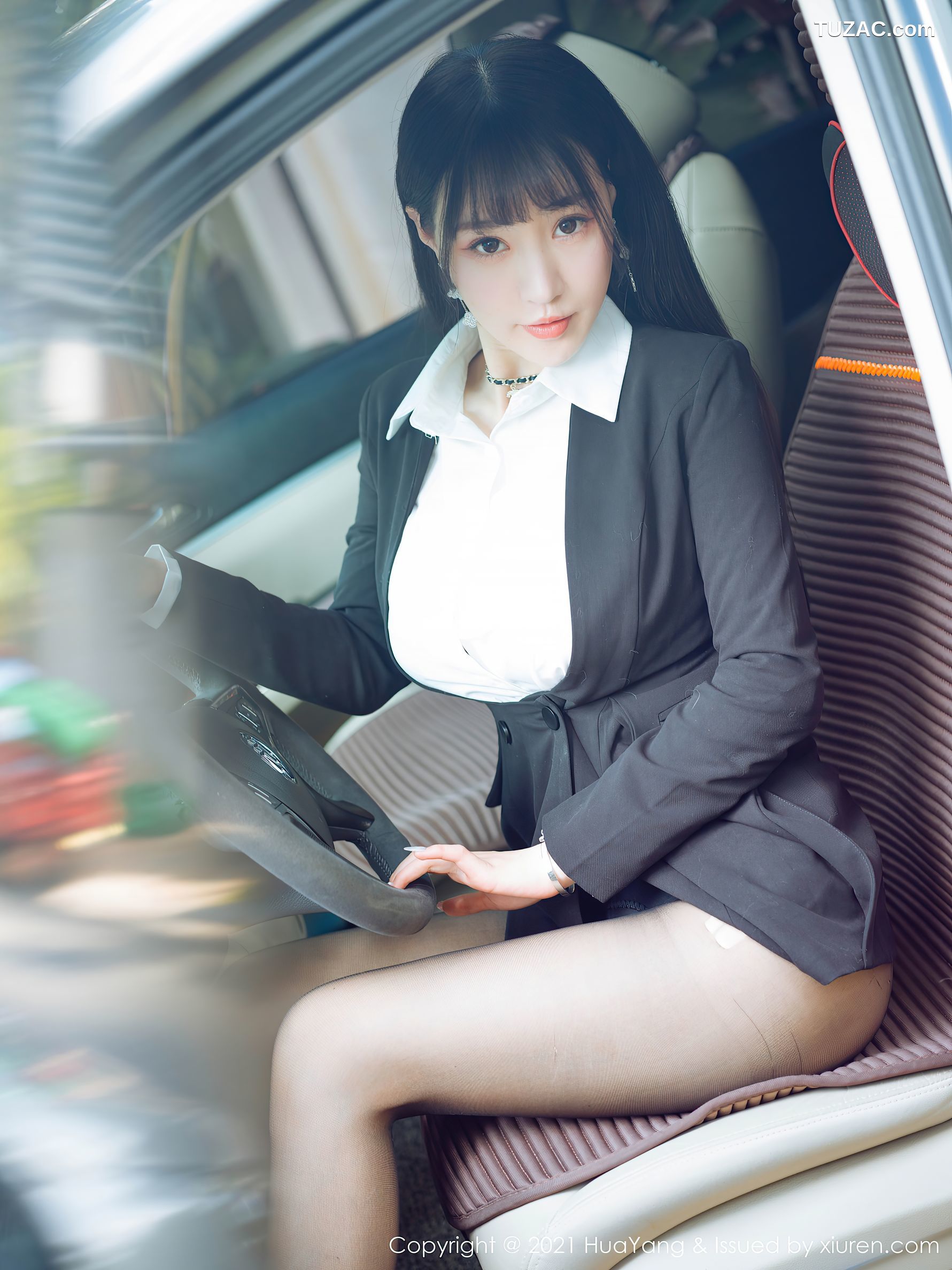 HuaYang花漾-383-朱可儿-OL美女车内爆乳黑丝