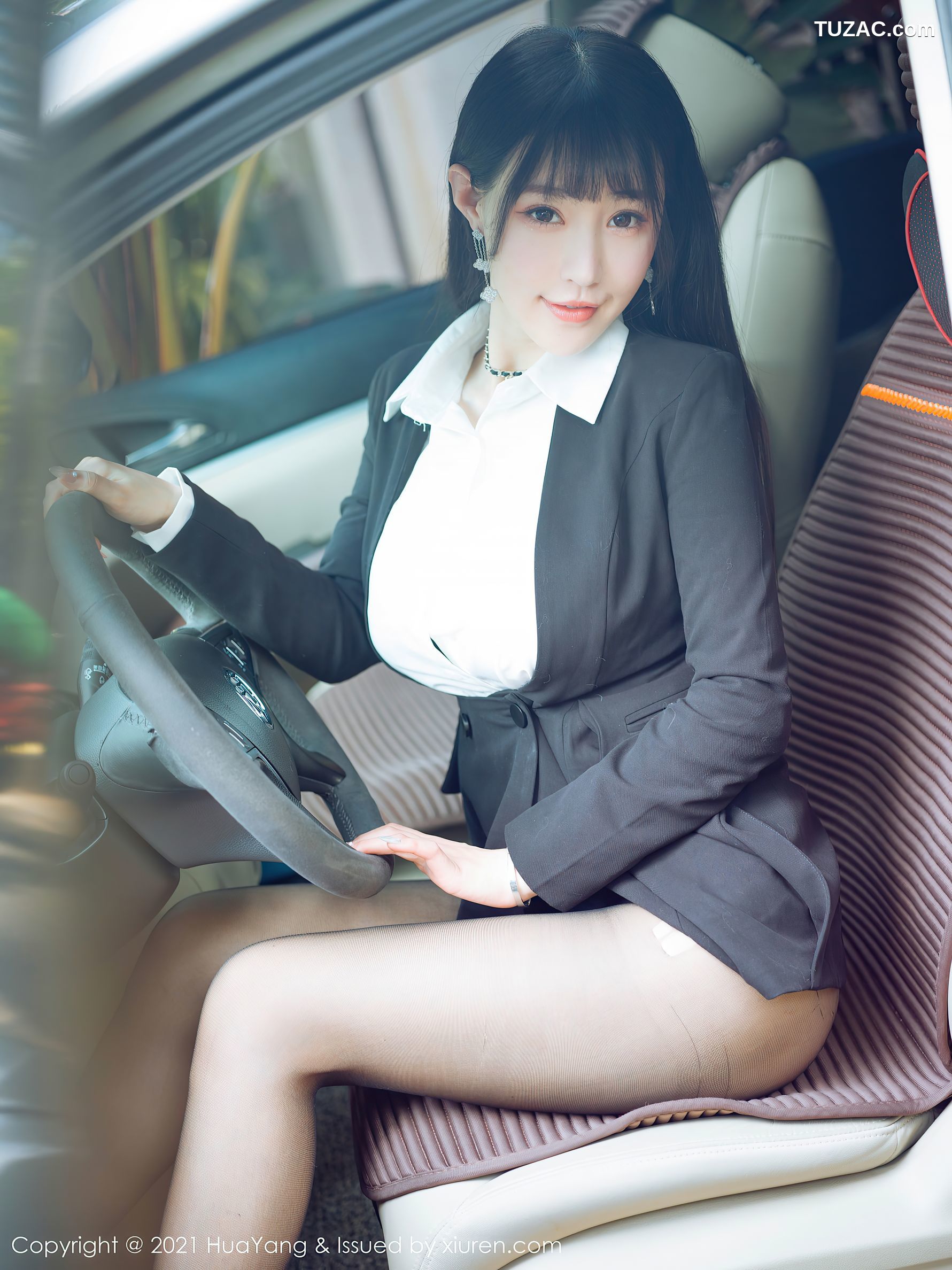 HuaYang花漾-383-朱可儿-OL美女车内爆乳黑丝