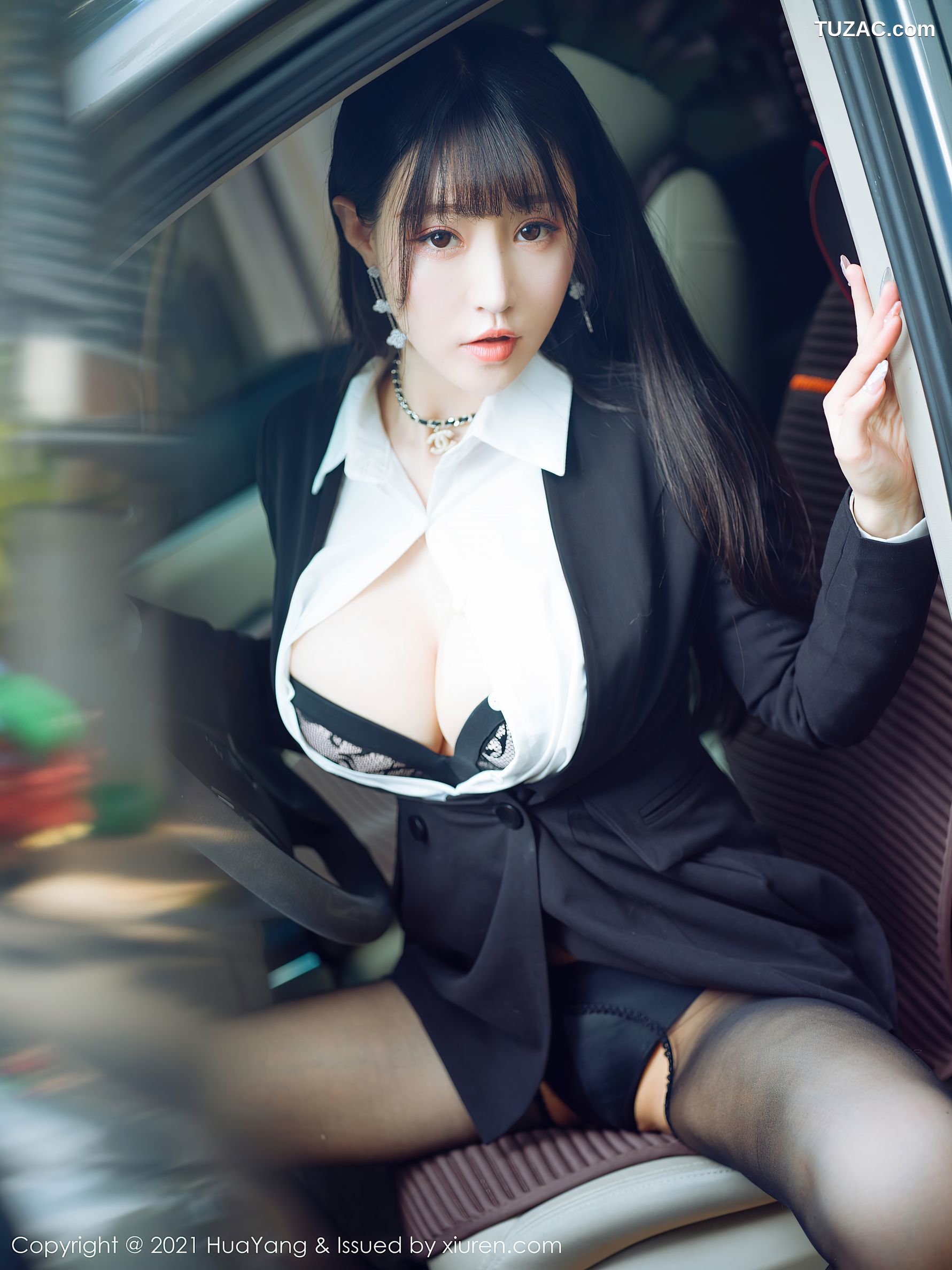 HuaYang花漾-383-朱可儿-OL美女车内爆乳黑丝