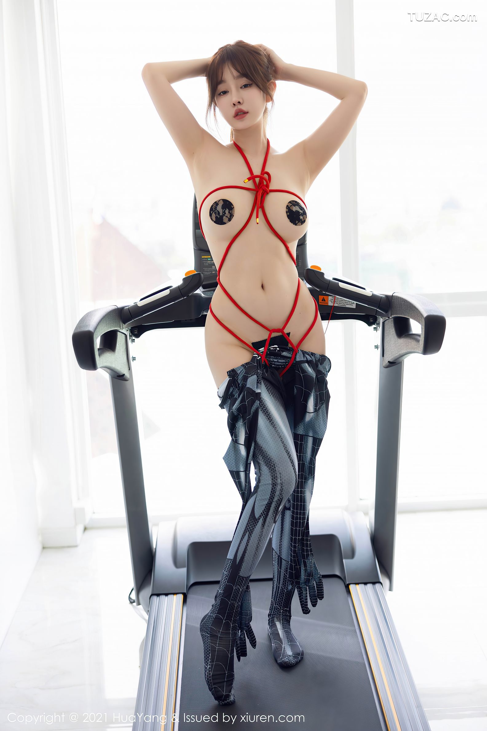 HuaYang花漾-550-王雨纯-普吉岛旅拍-灰色蜘蛛侠捆绑主题-2023.10.20