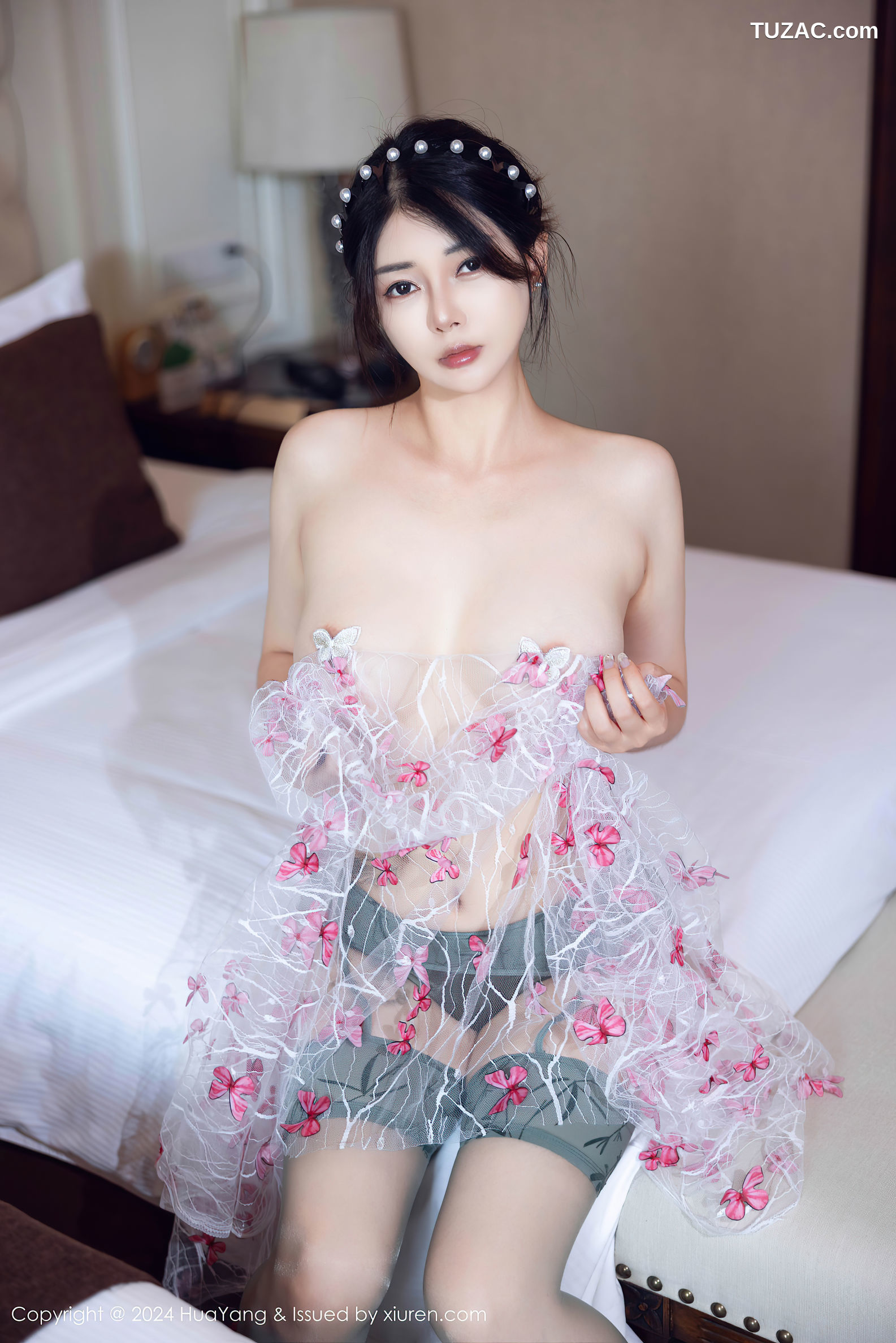 HuaYang花漾-606-凯竹Quinn-白色旗袍-白纱蝴蝶花-爆乳-2024.09.12