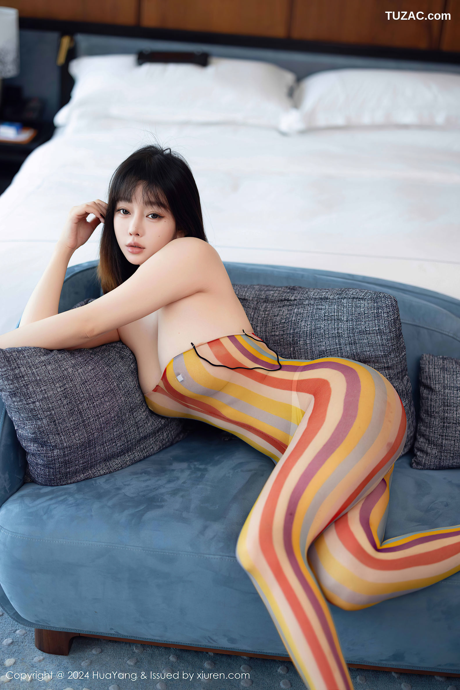 HuaYang花漾-622-王雨纯-彩色条纹轻透薄纱连体裤爆乳-2024.12.06