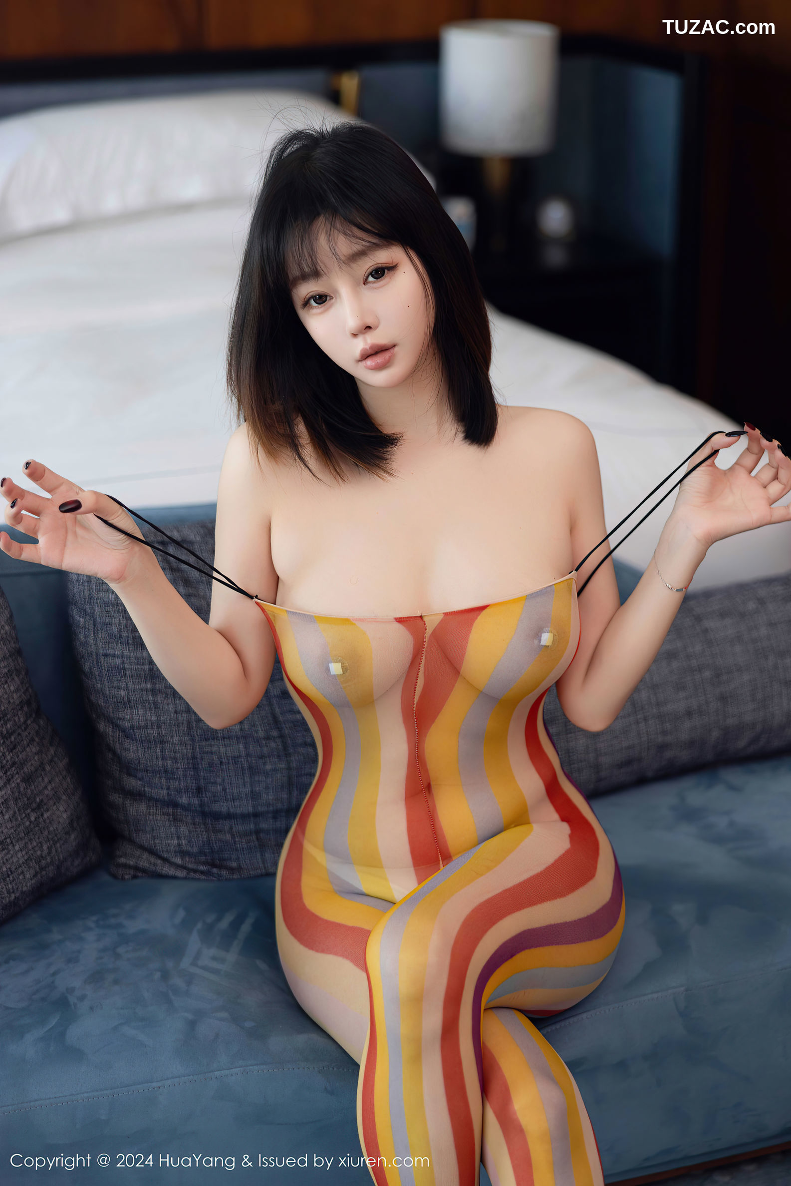 HuaYang花漾-622-王雨纯-彩色条纹轻透薄纱连体裤爆乳-2024.12.06